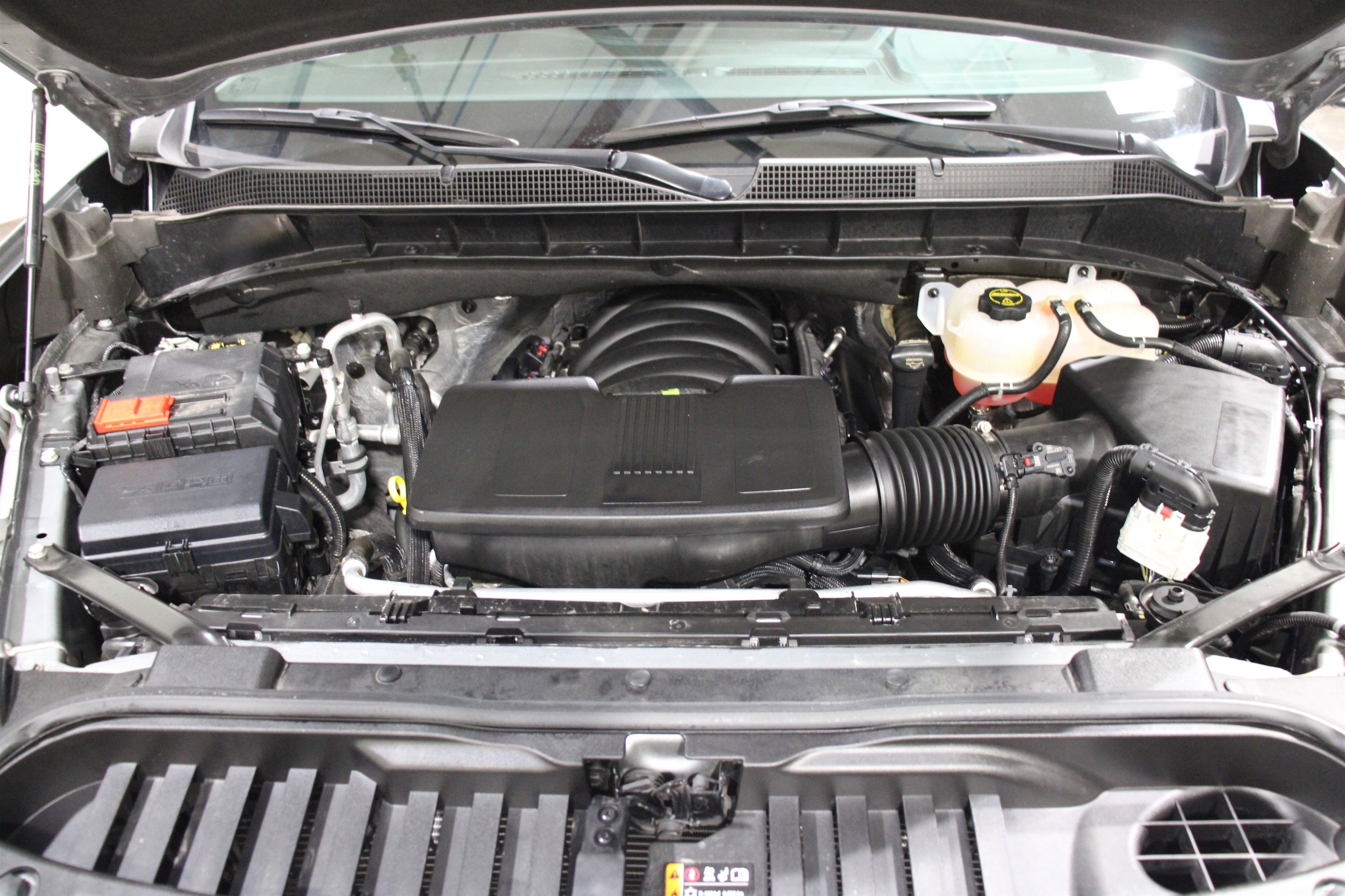 2025 Chevrolet Silverado 1500 LTZ - Photo 37