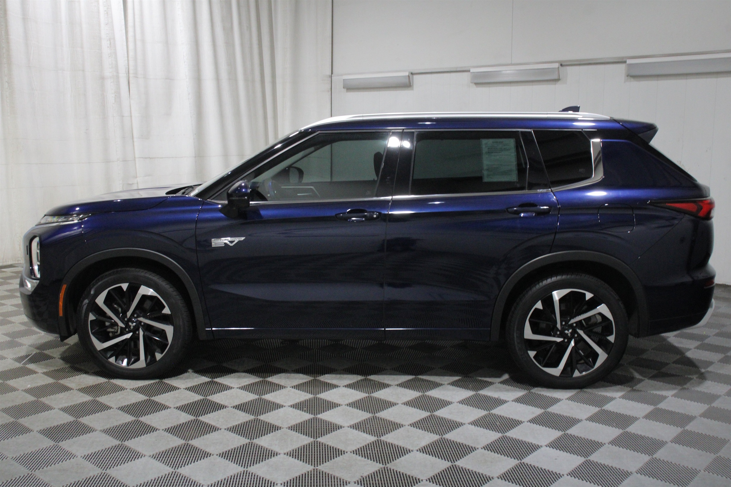 2023 Mitsubishi Outlander Plug-In Hybrid SEL - Photo 38
