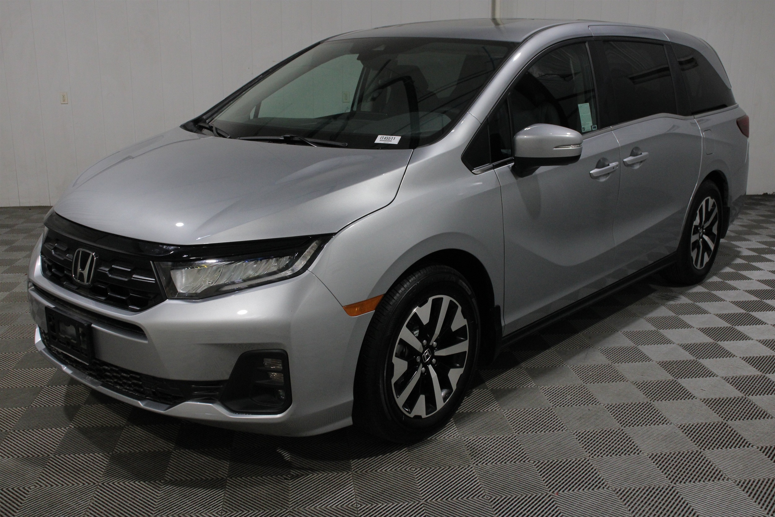 2026 Honda Odyssey EX-L - Photo 38