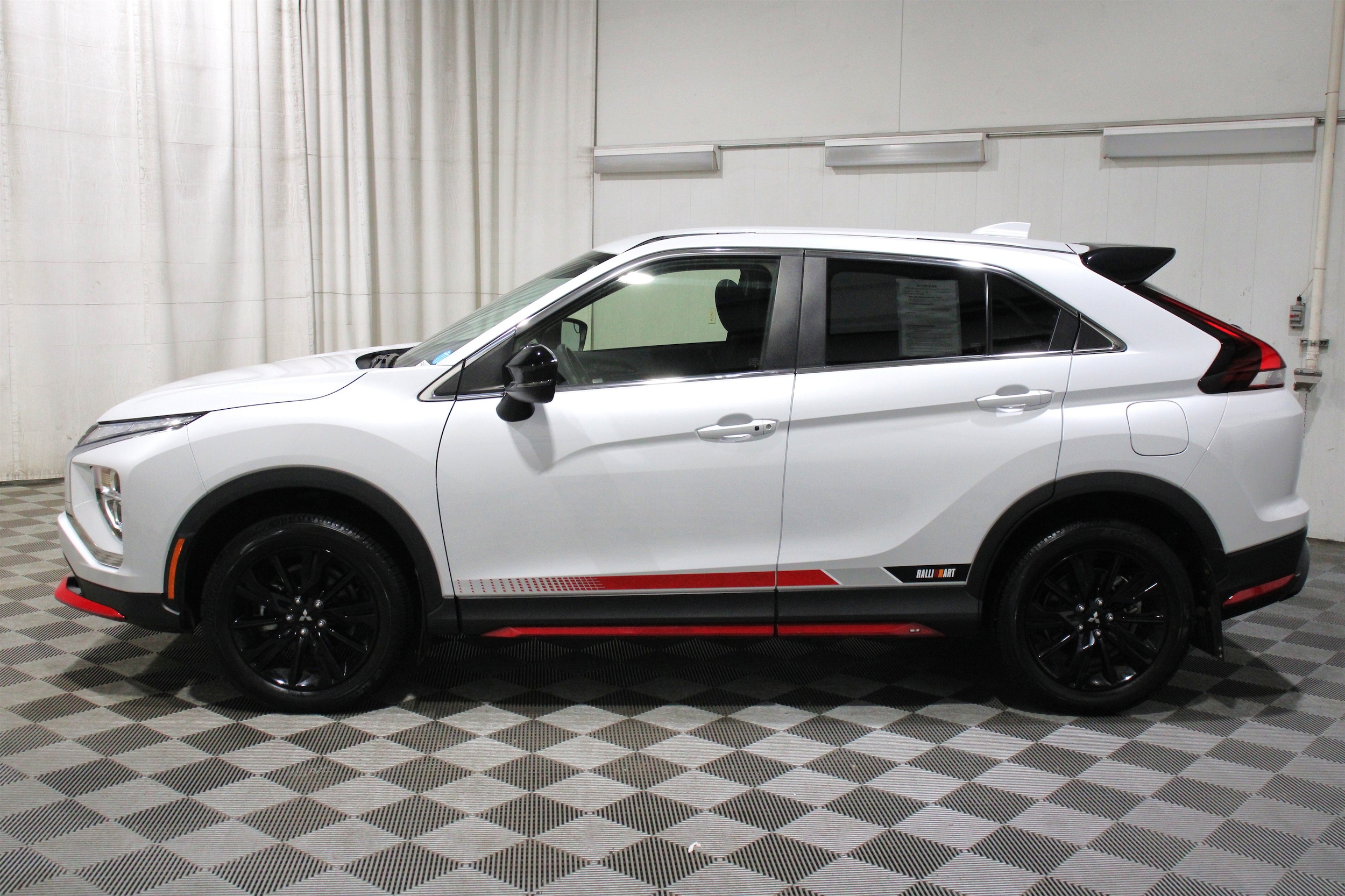 2024 Mitsubishi Eclipse Cross RALLIART - Photo 33