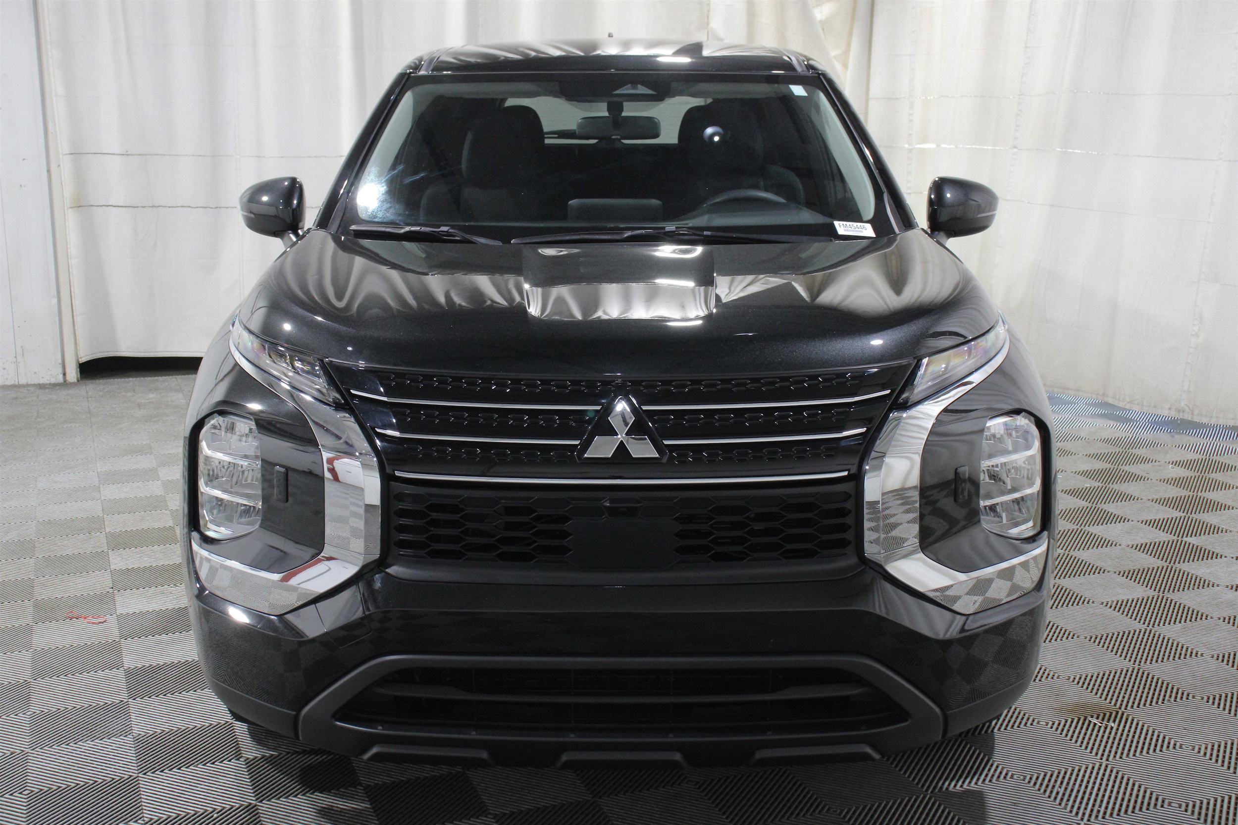 2024 Mitsubishi Outlander Plug-in Hybrid ES - Photo 33