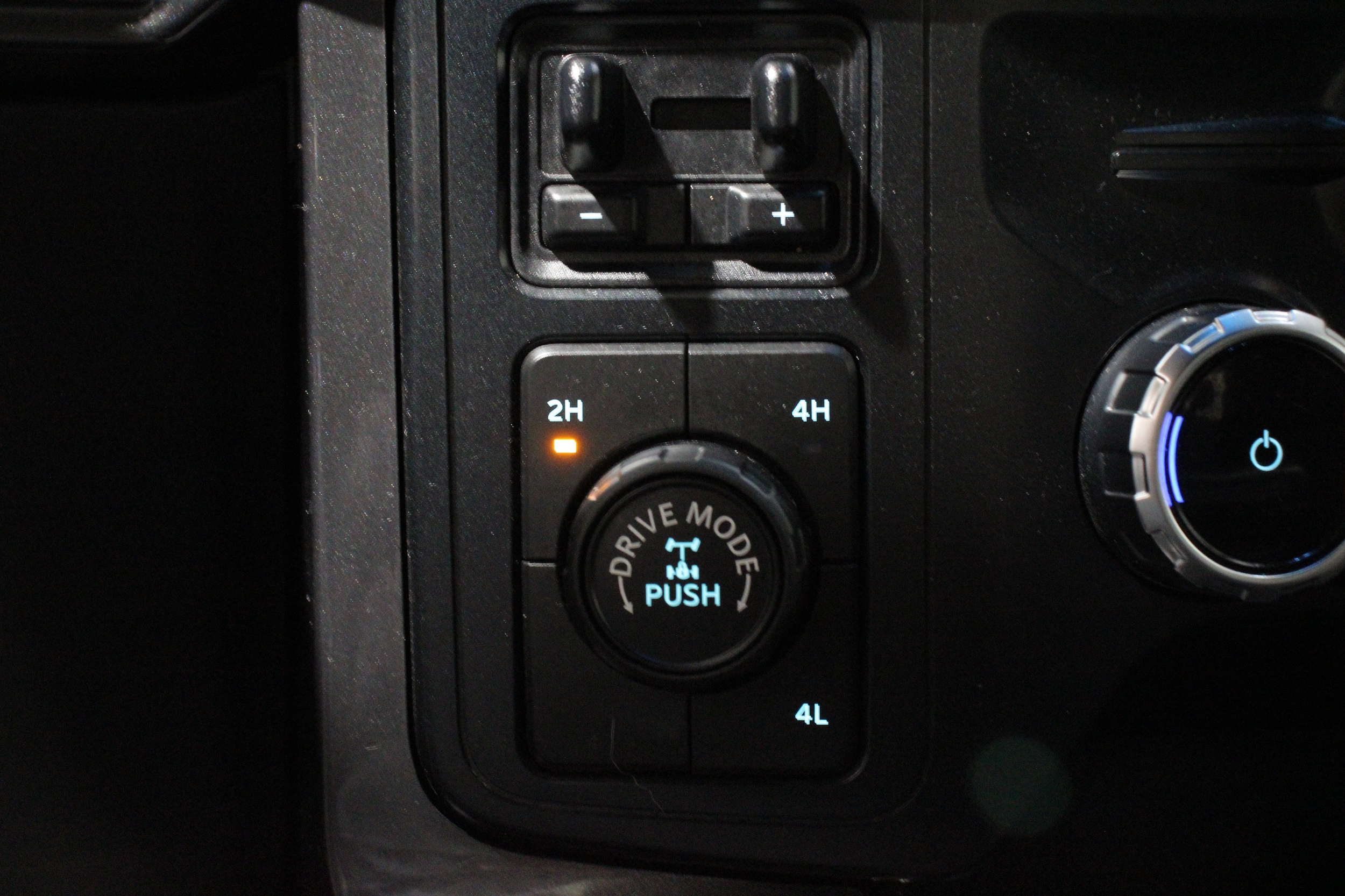 2023 Ford F-150 XLT - Photo 21