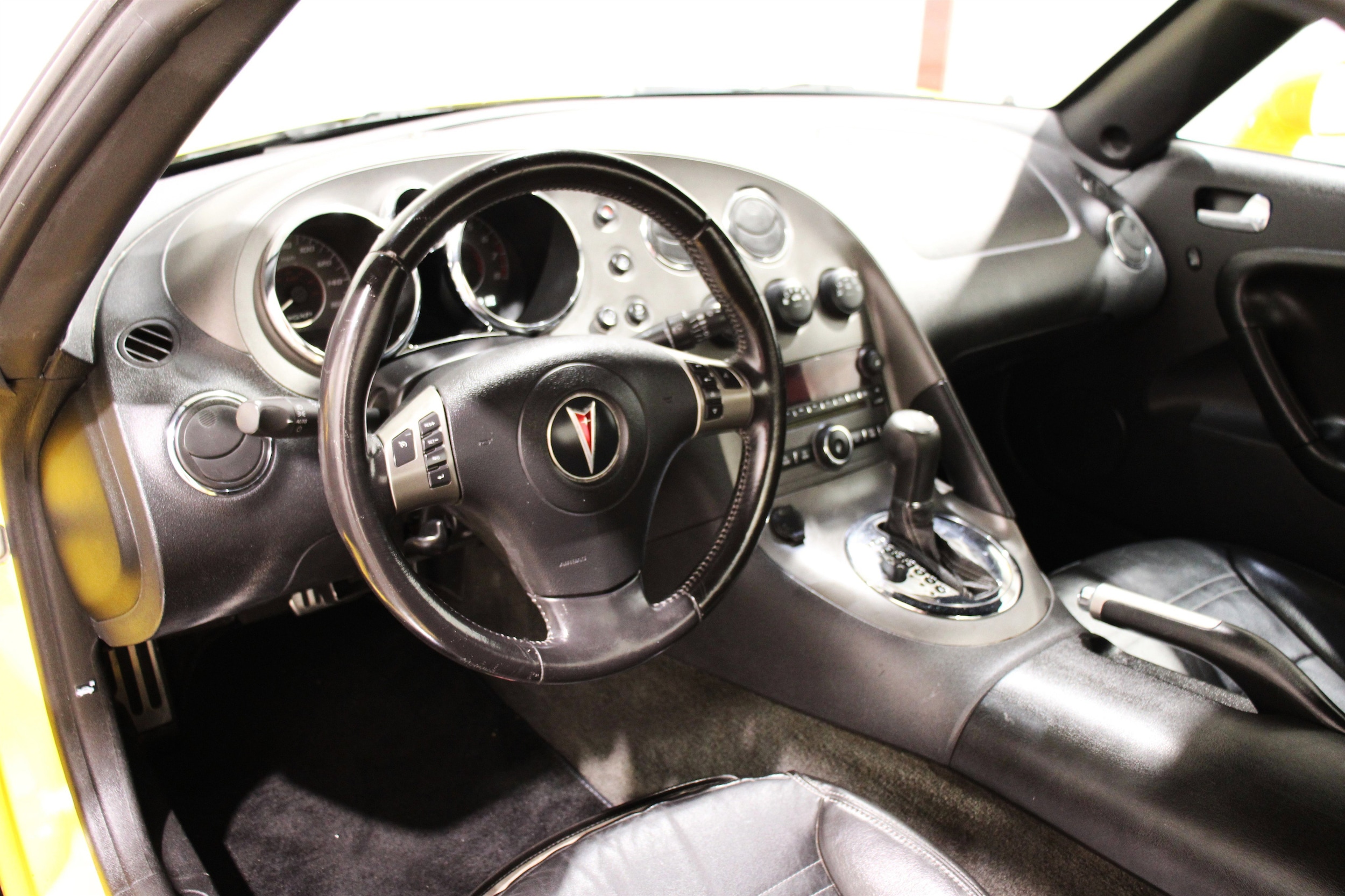 Used 2008 Pontiac Solstice GXP with VIN 1G2MF35X68Y121589 for sale in Wichita, KS