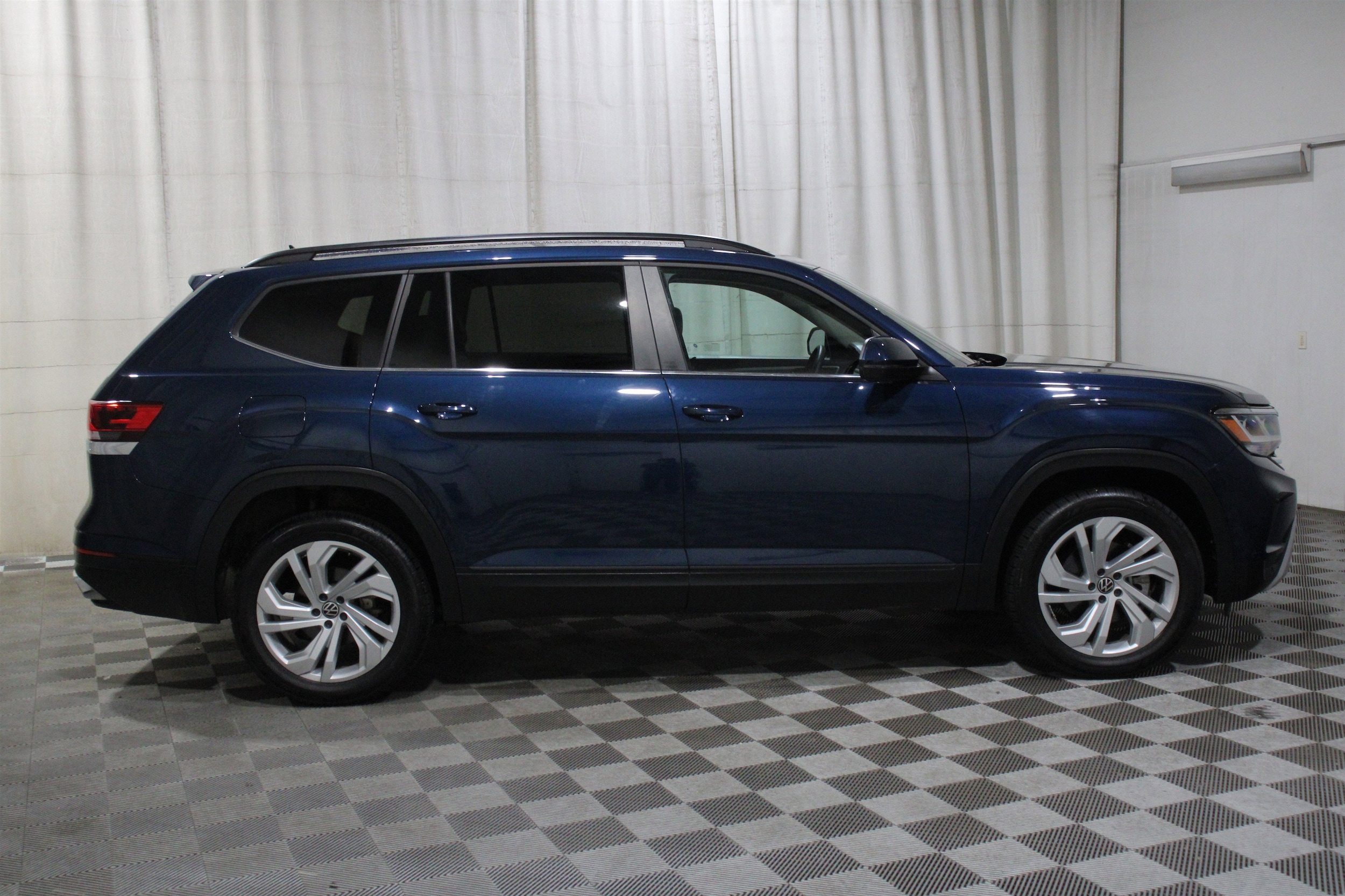 2021 Volkswagen Atlas SE w/Tech - Photo 34