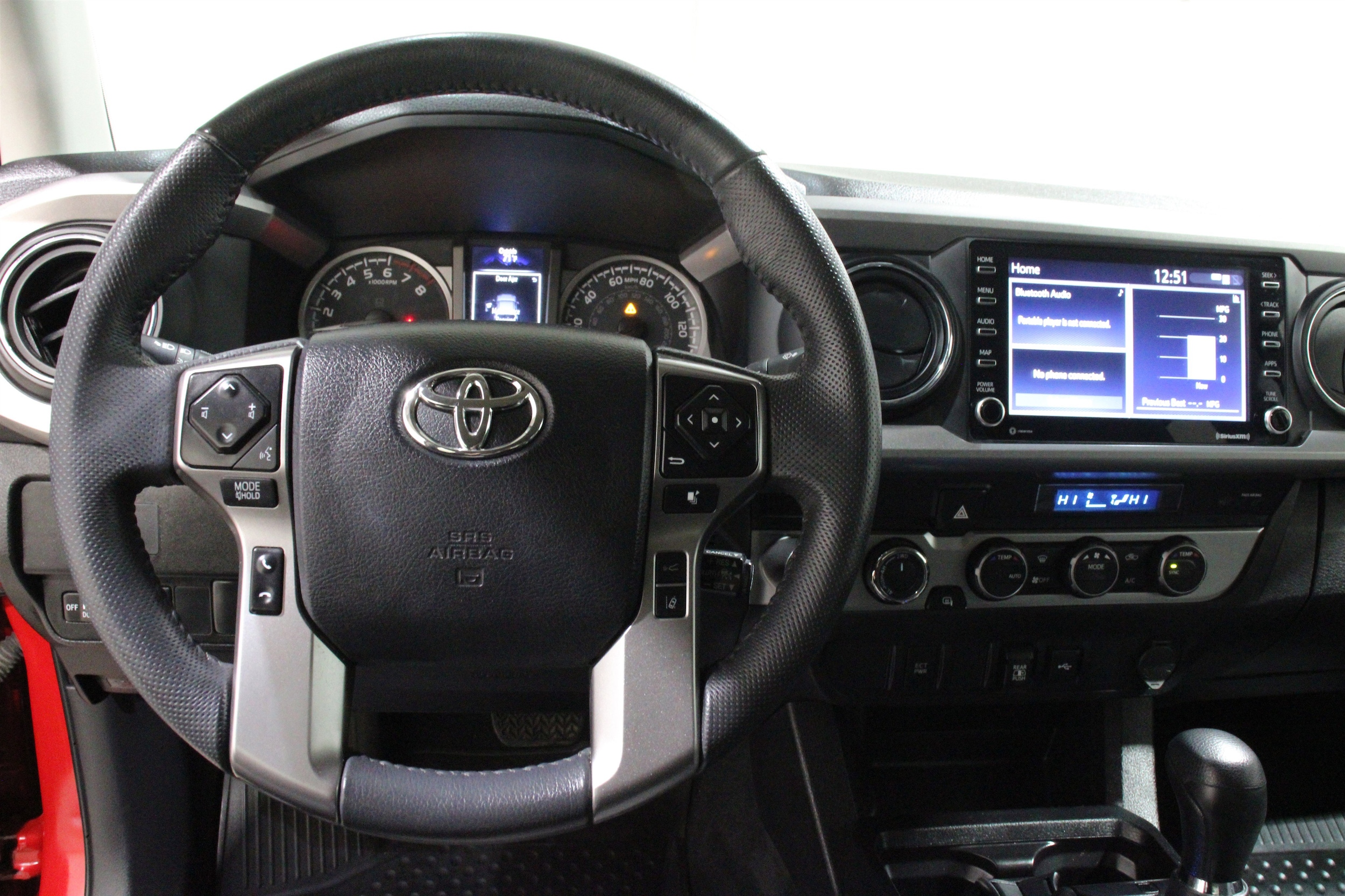 2023 Toyota Tacoma SR5 - Photo 8