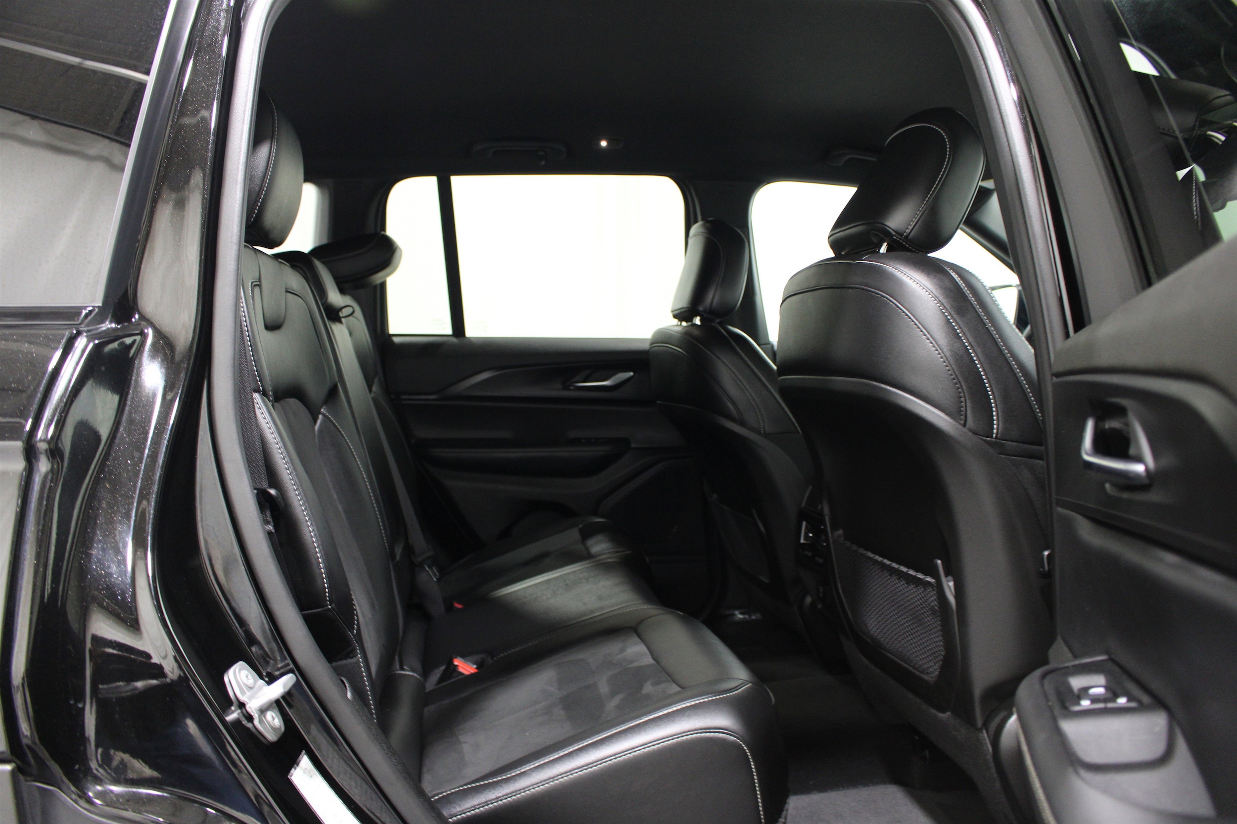 2025 Jeep Grand Cherokee Altitude - Photo 23