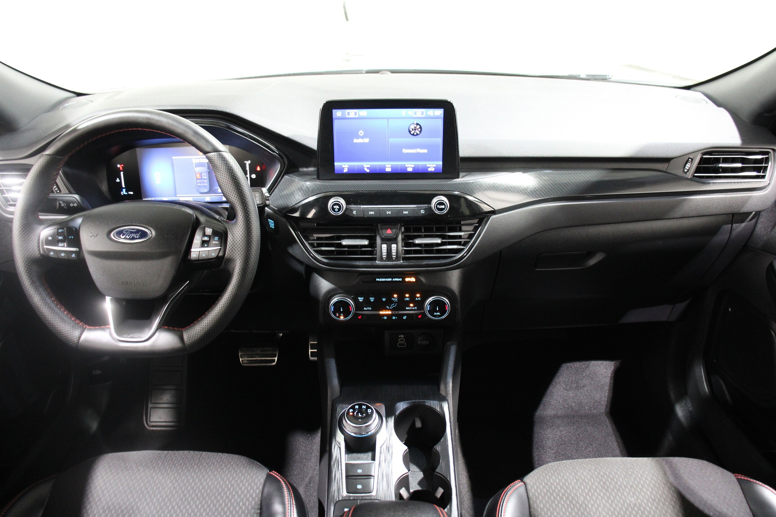 2024 Ford Escape ST-Line photo 2