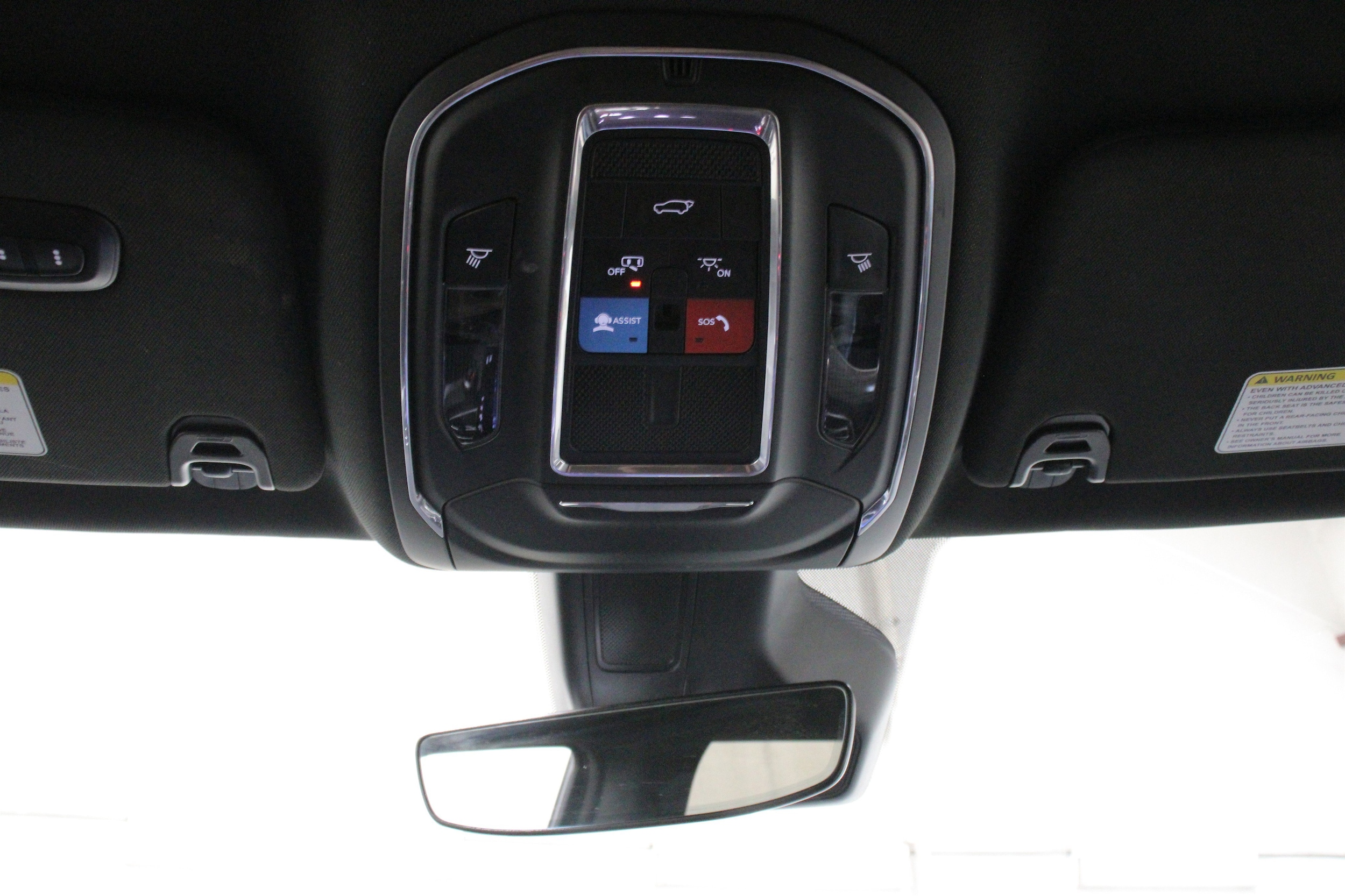 2024 Jeep Wagoneer L Series II - Photo 24