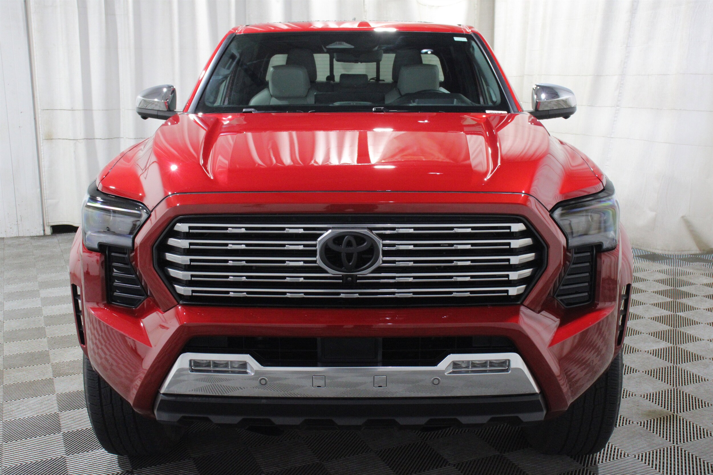 2025 Toyota Tacoma Limited - Photo 33