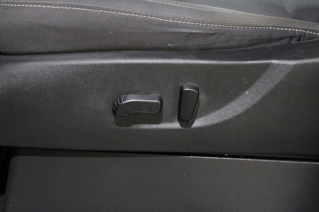 Used 2024 Nissan Frontier SV Truck Crew Cab