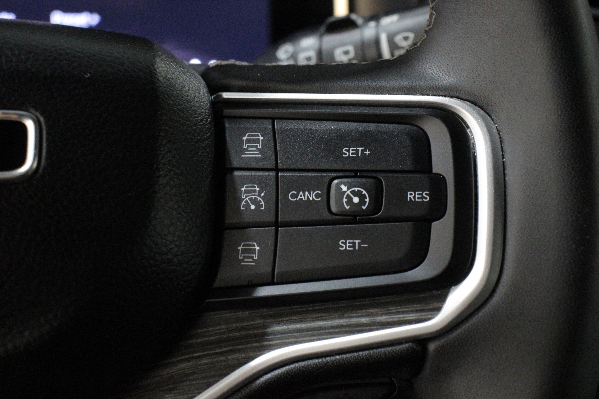 2024 Jeep Wagoneer L Series II - Photo 10