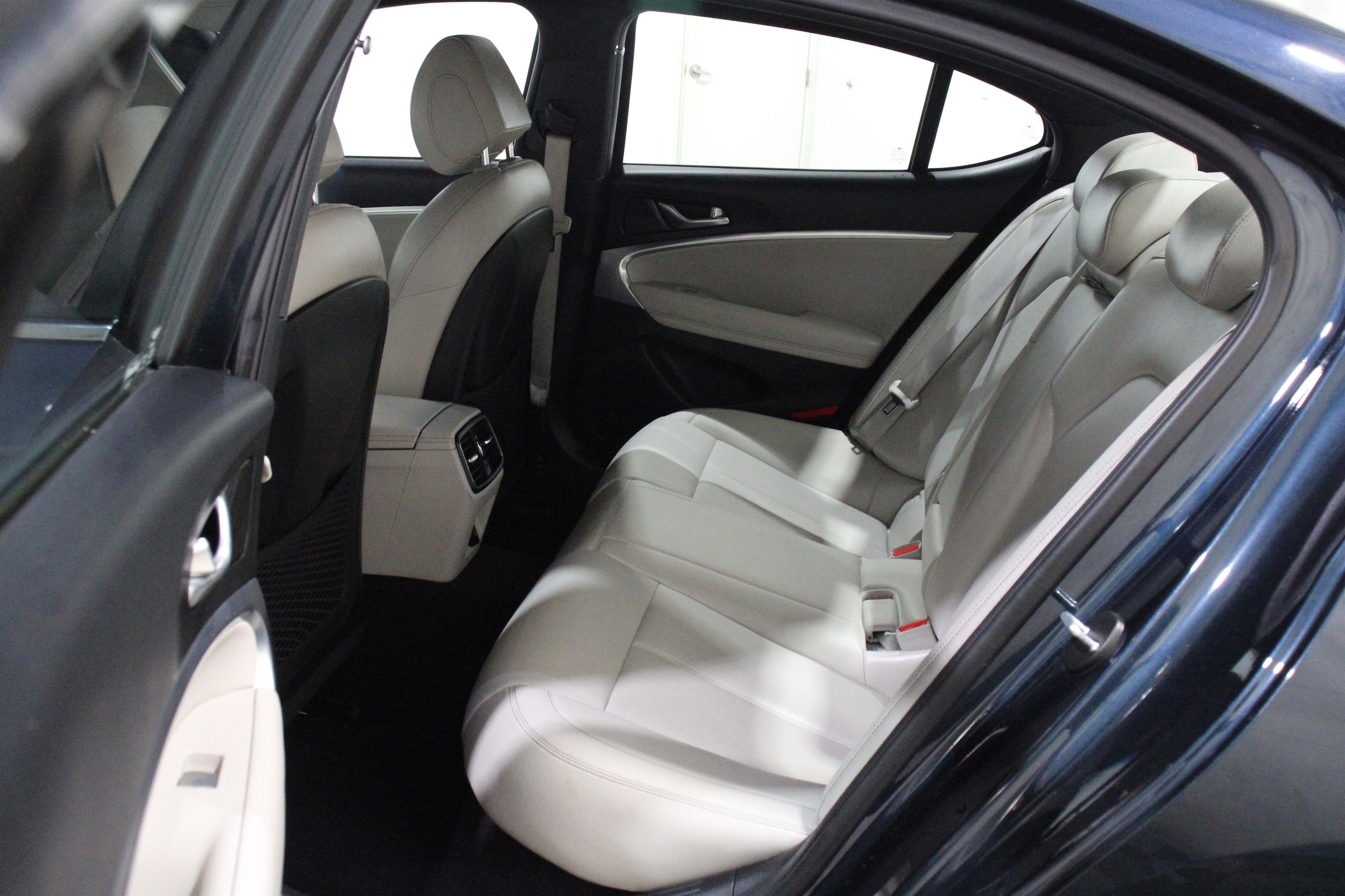 2022 GENESIS G70 Standard - Photo 24