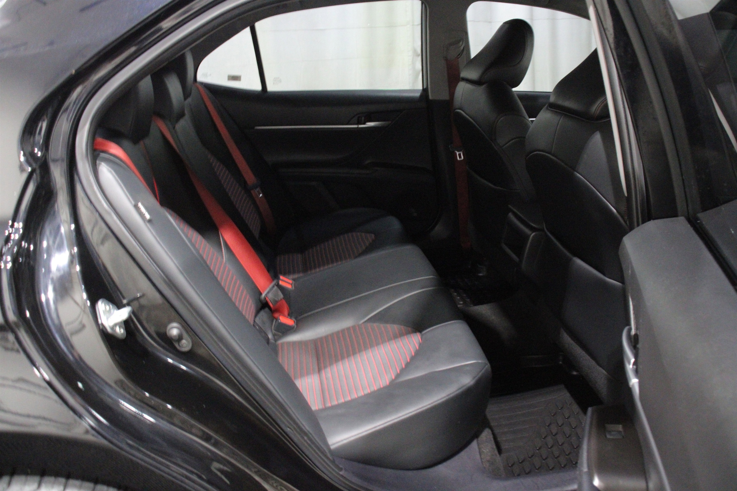 2021 Toyota Camry TRD - Photo 24