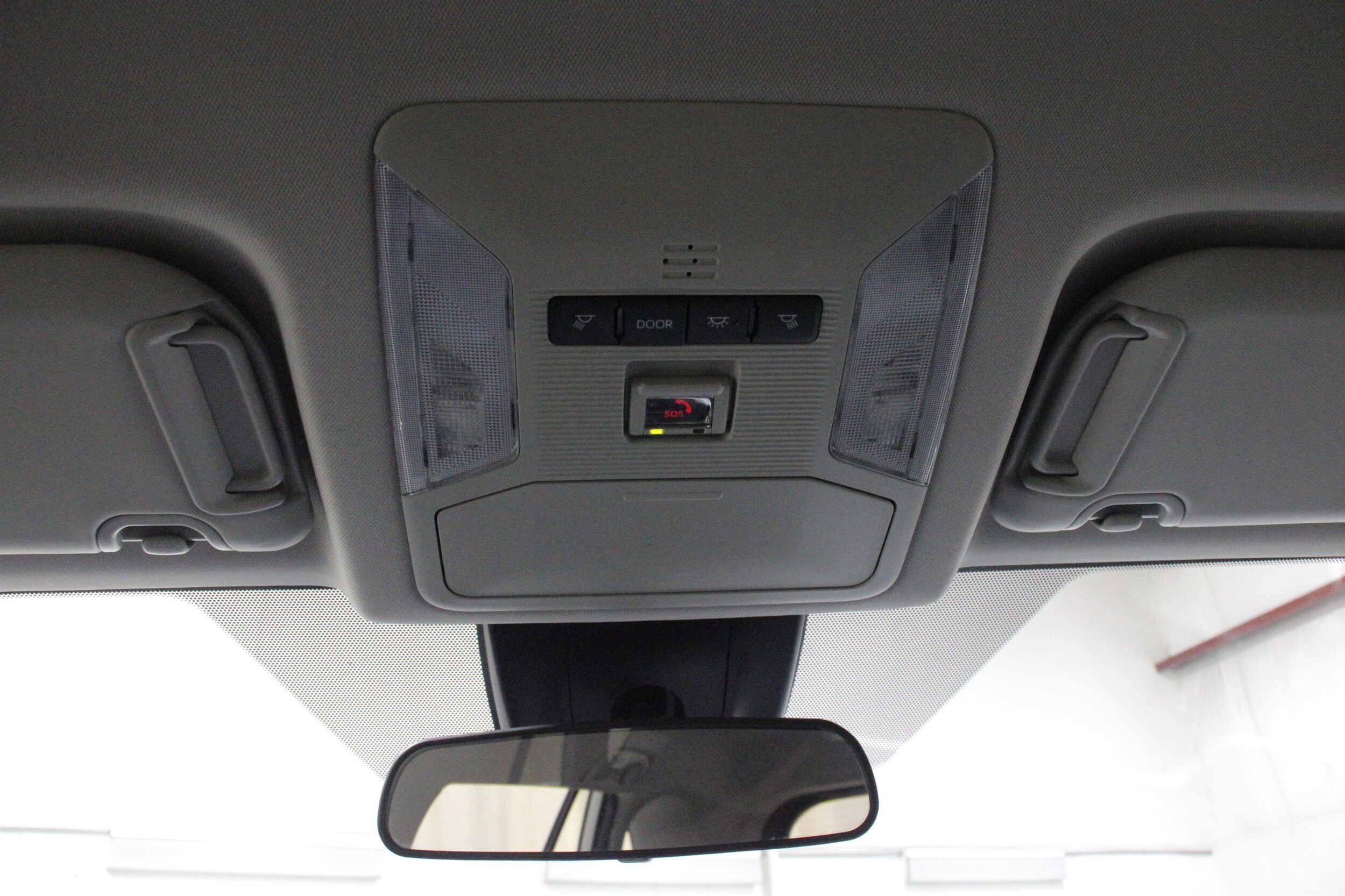2025 Toyota RAV4 XLE - Photo 23
