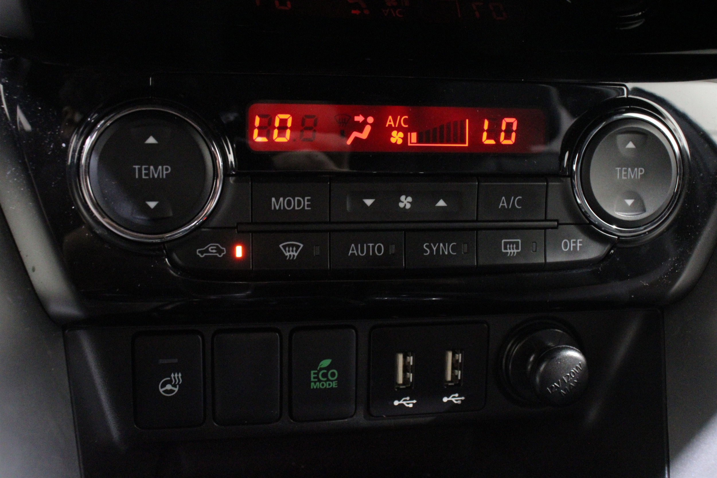 2024 Mitsubishi Eclipse Cross SEL - Photo 16