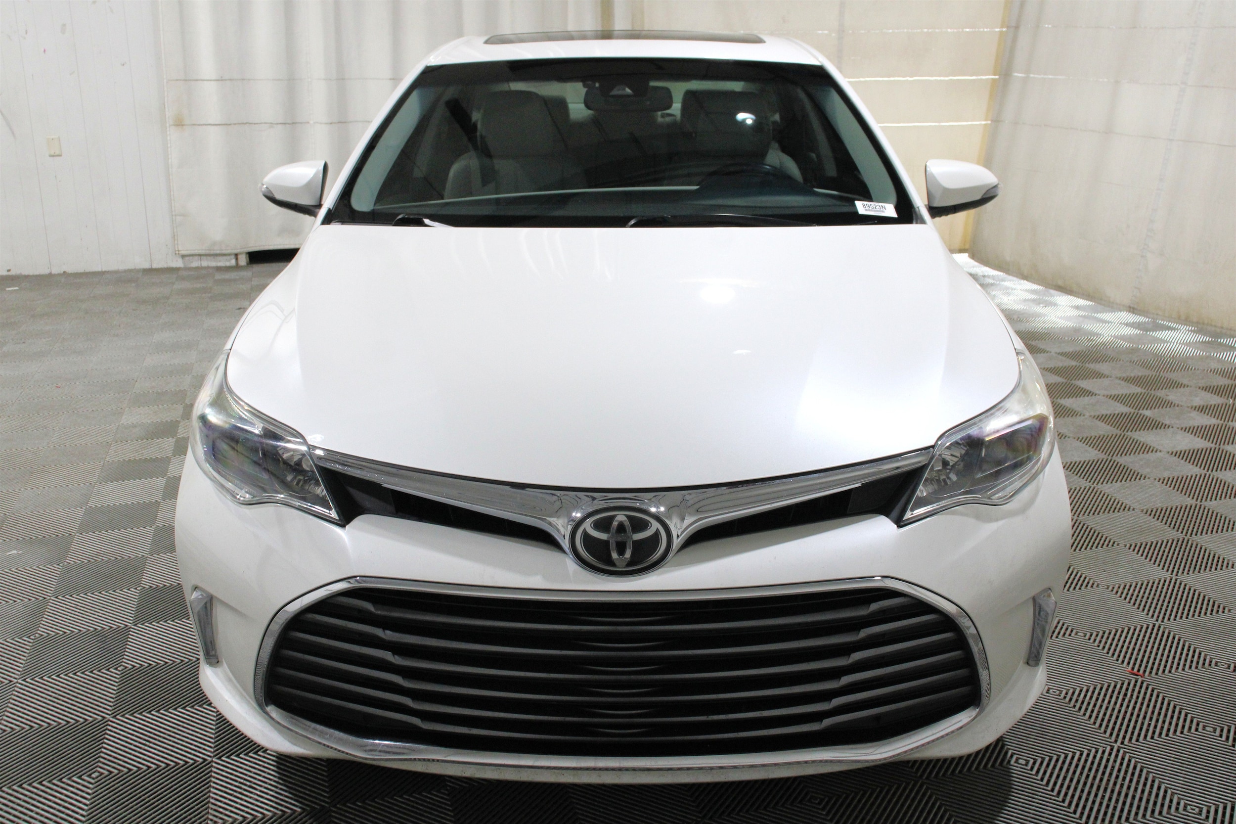 2018 Toyota Avalon Limited - Photo 30
