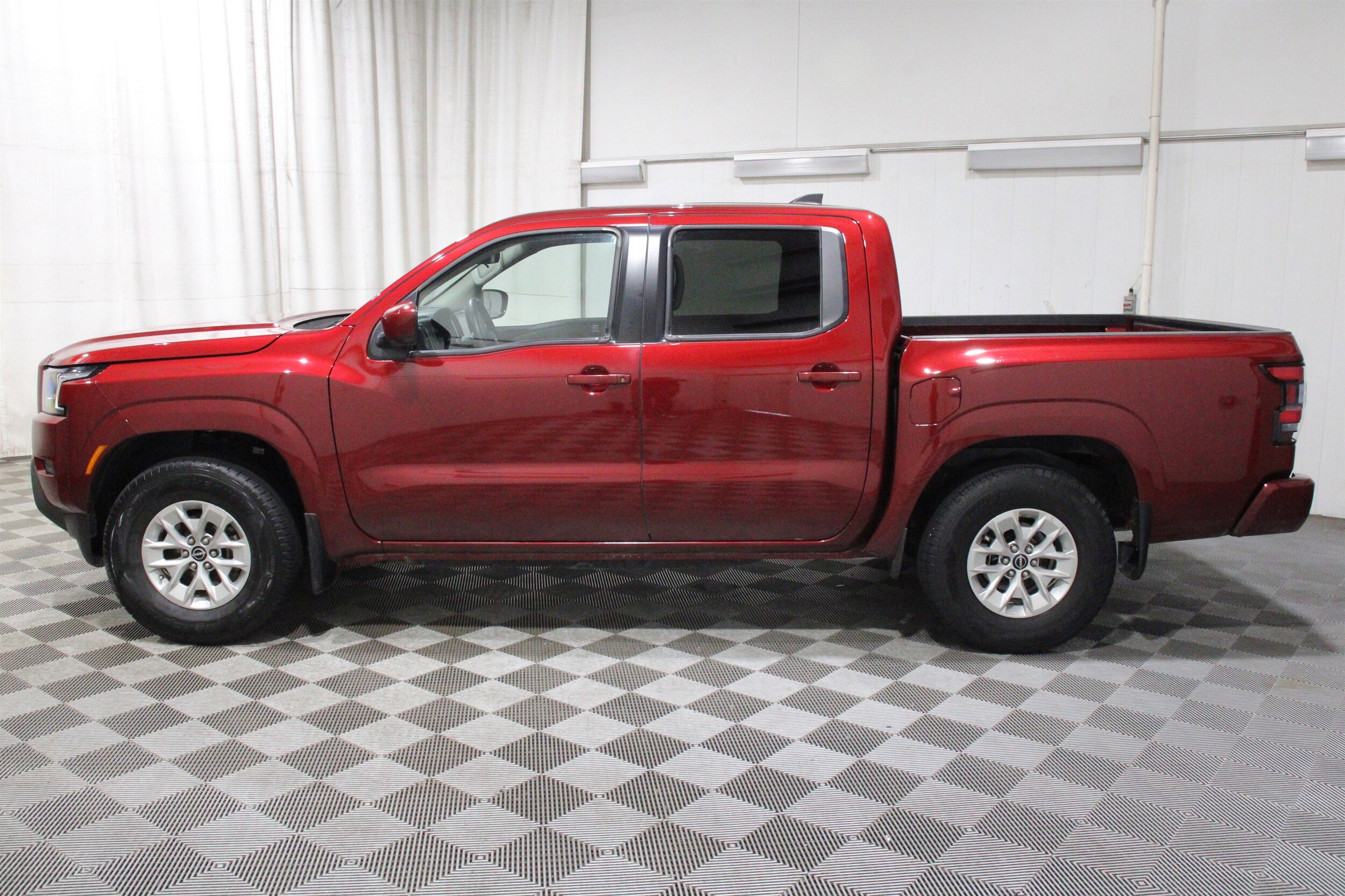 2024 Nissan Frontier SV - Photo 35