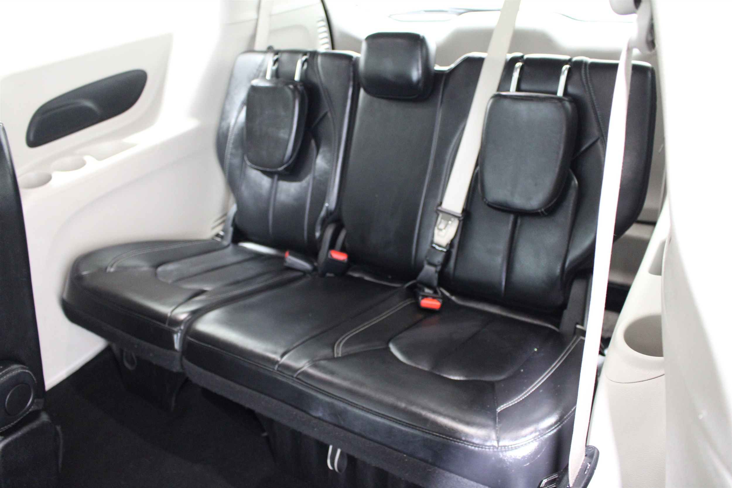 2024 Chrysler Pacifica Touring L - Photo 20
