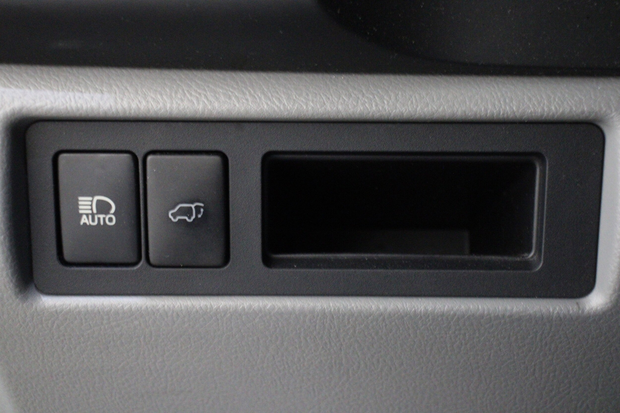 2019 Toyota Sequoia Platinum - Photo 11