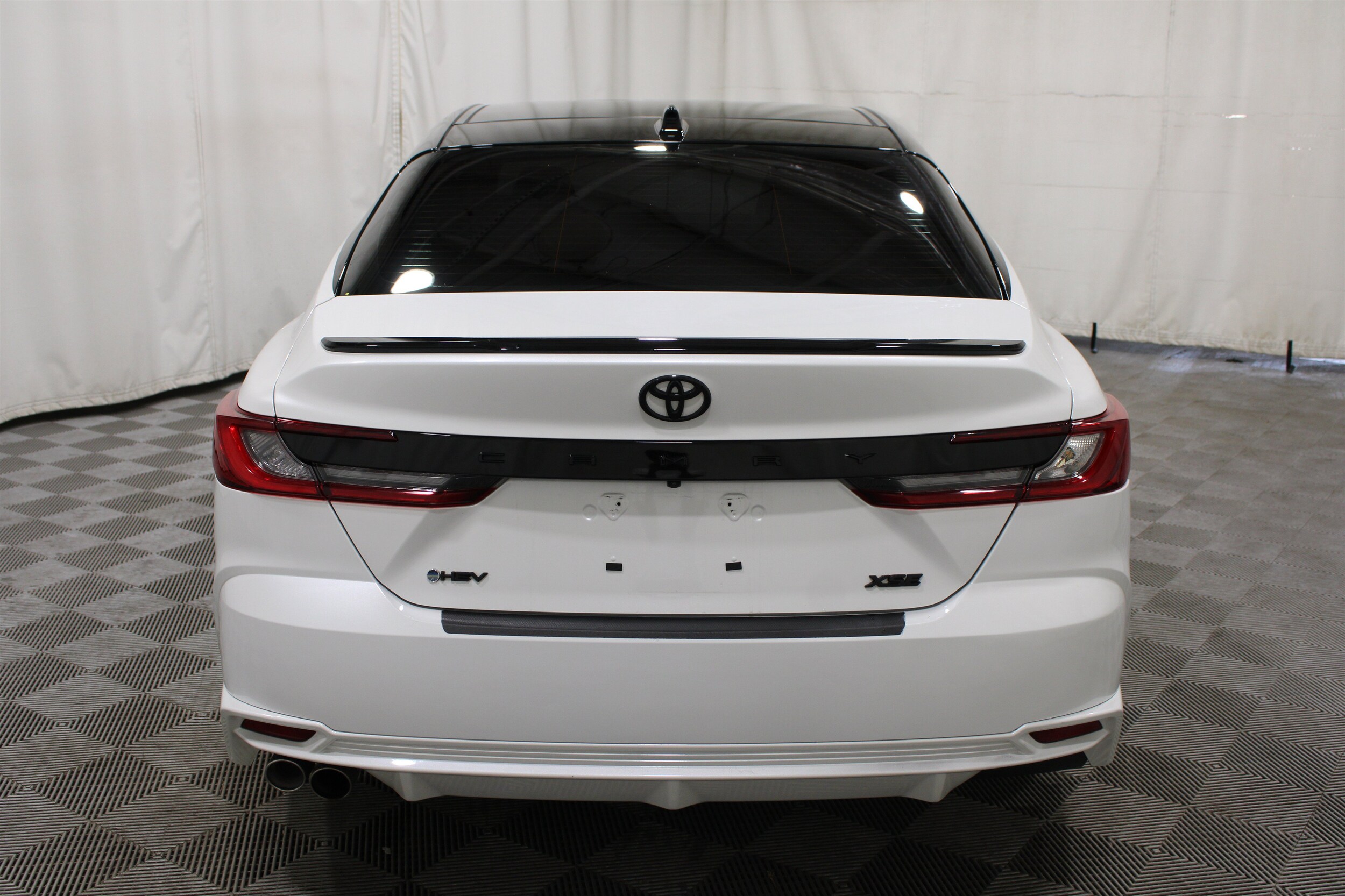 2025 Toyota Camry XSE - Photo 29