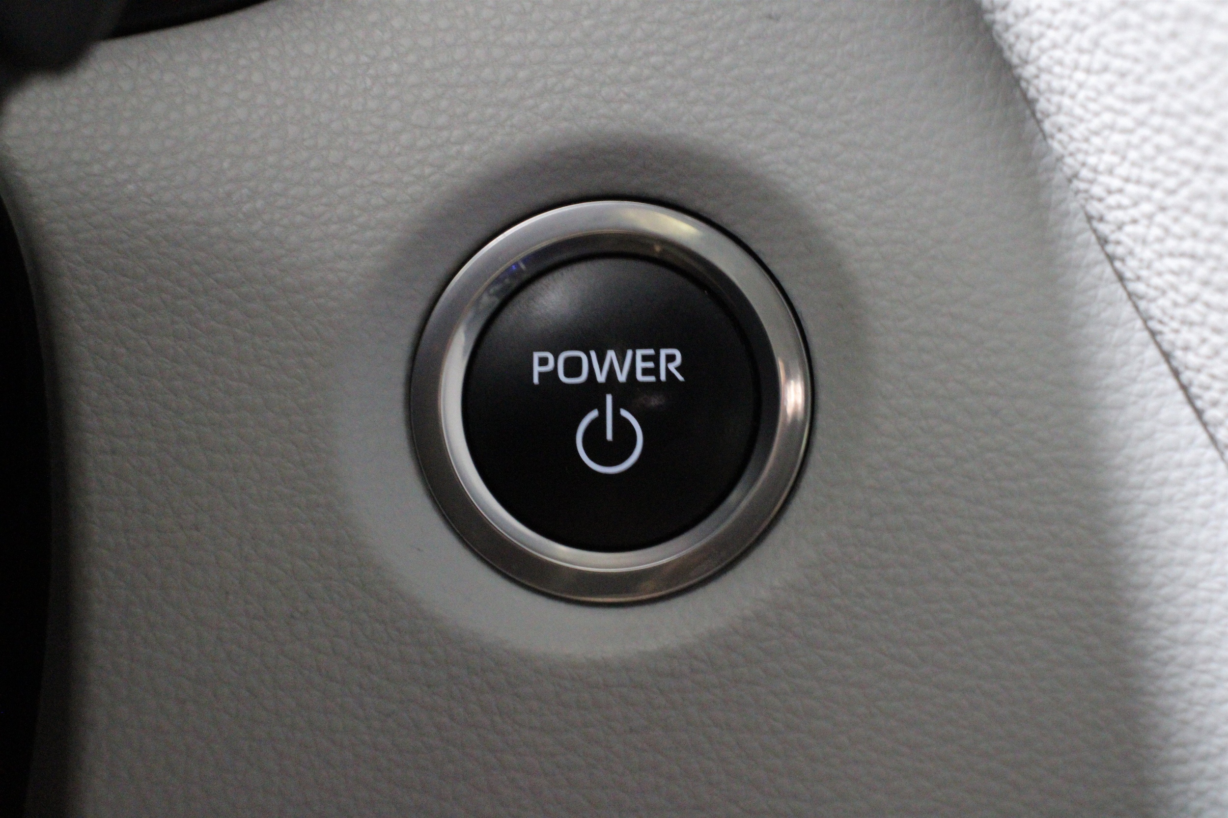 2023 Toyota Corolla SE - Photo 22
