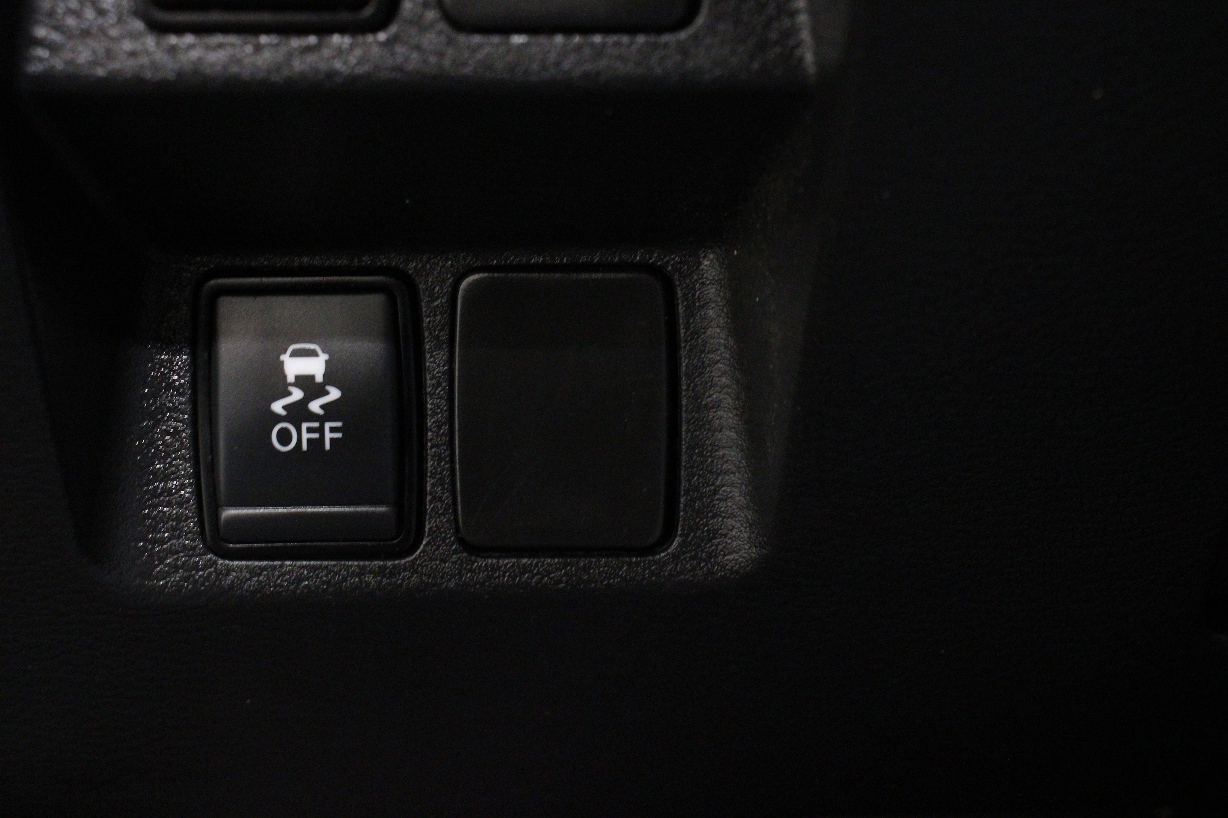 2024 Nissan Frontier SV - Photo 13