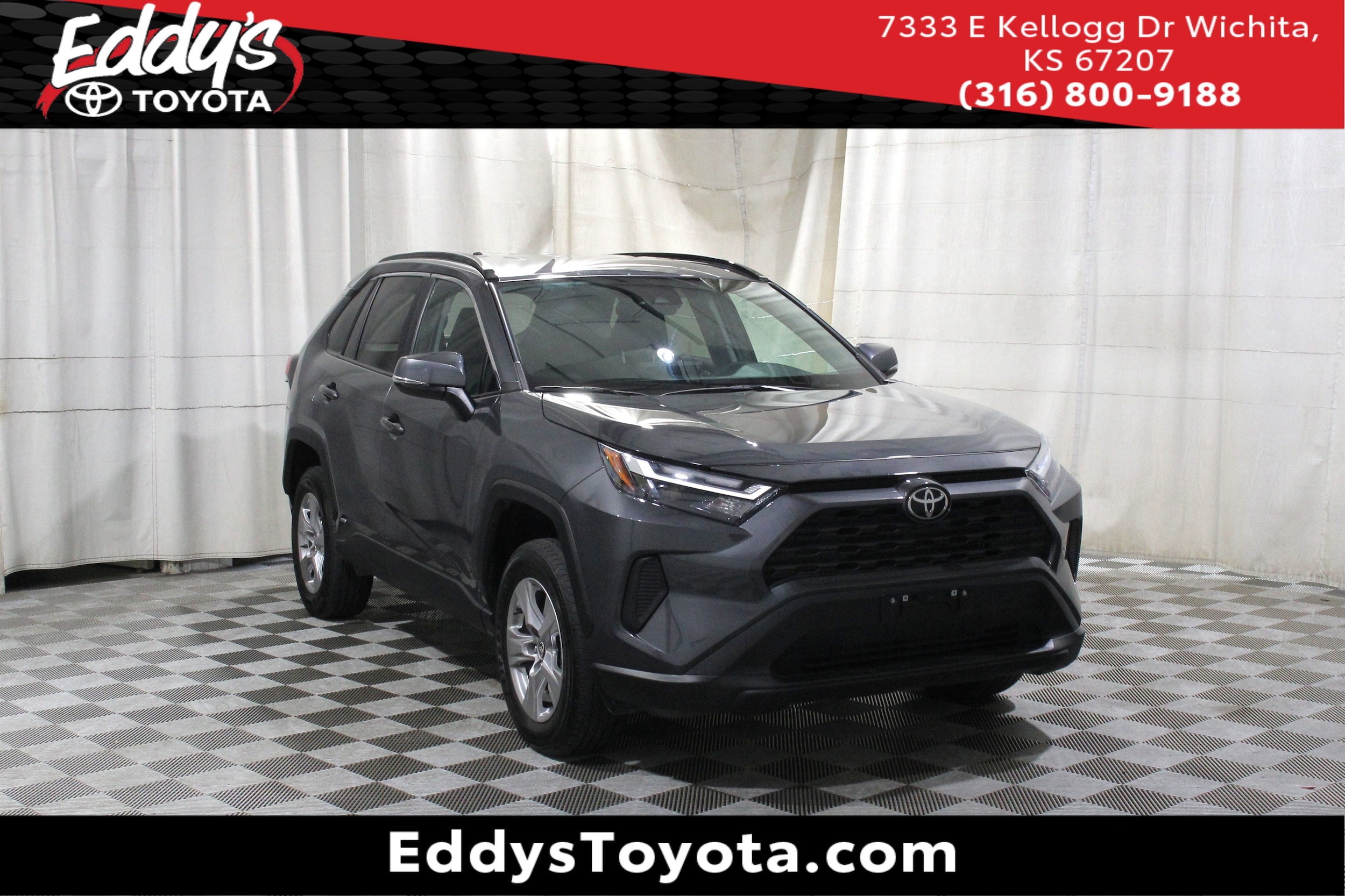 2025 Toyota RAV4 XLE - Photo 1
