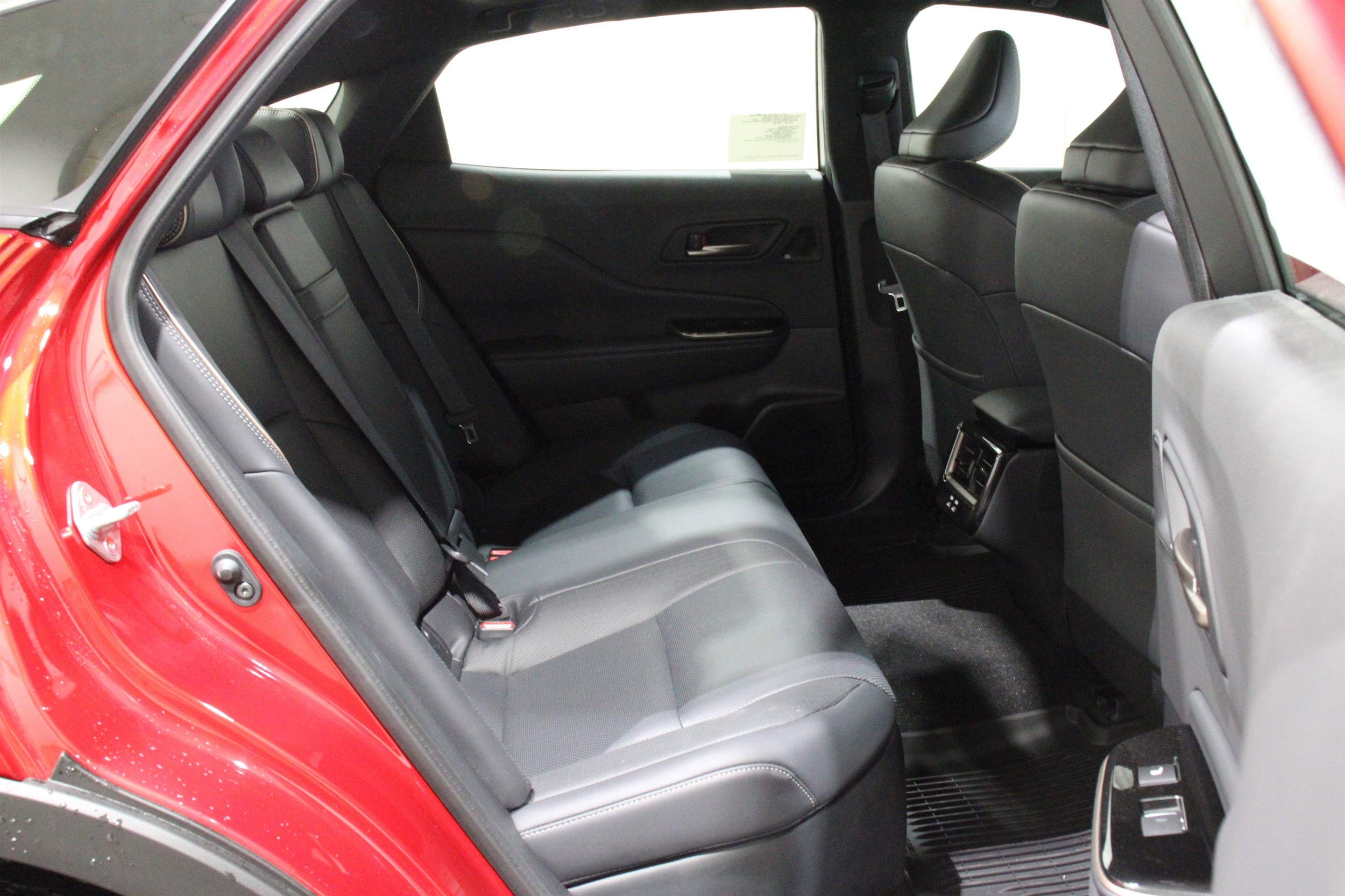 2026 Toyota Crown Platinum - Photo 26