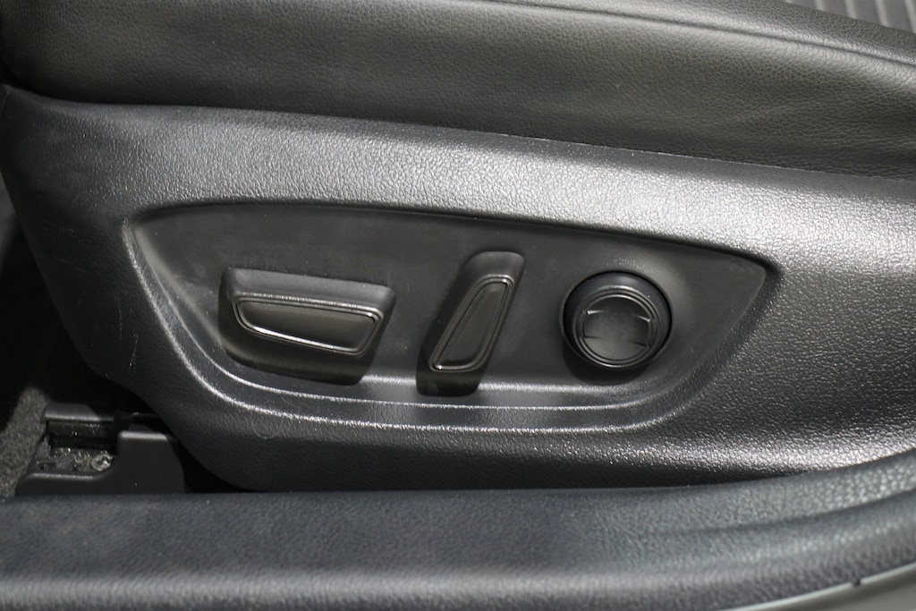 Used 2023 Toyota Camry SE Sedan