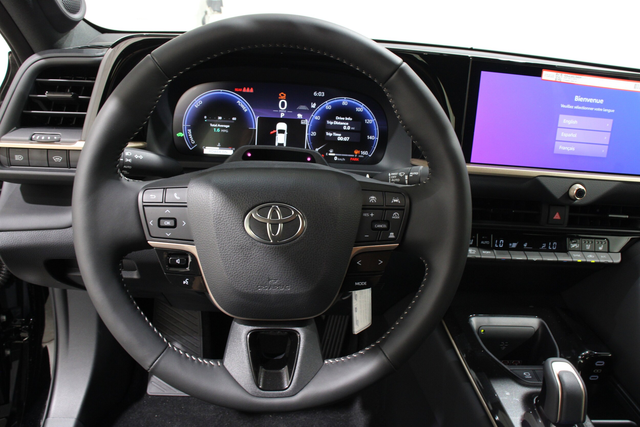 2026 Toyota Crown Limited - Photo 8