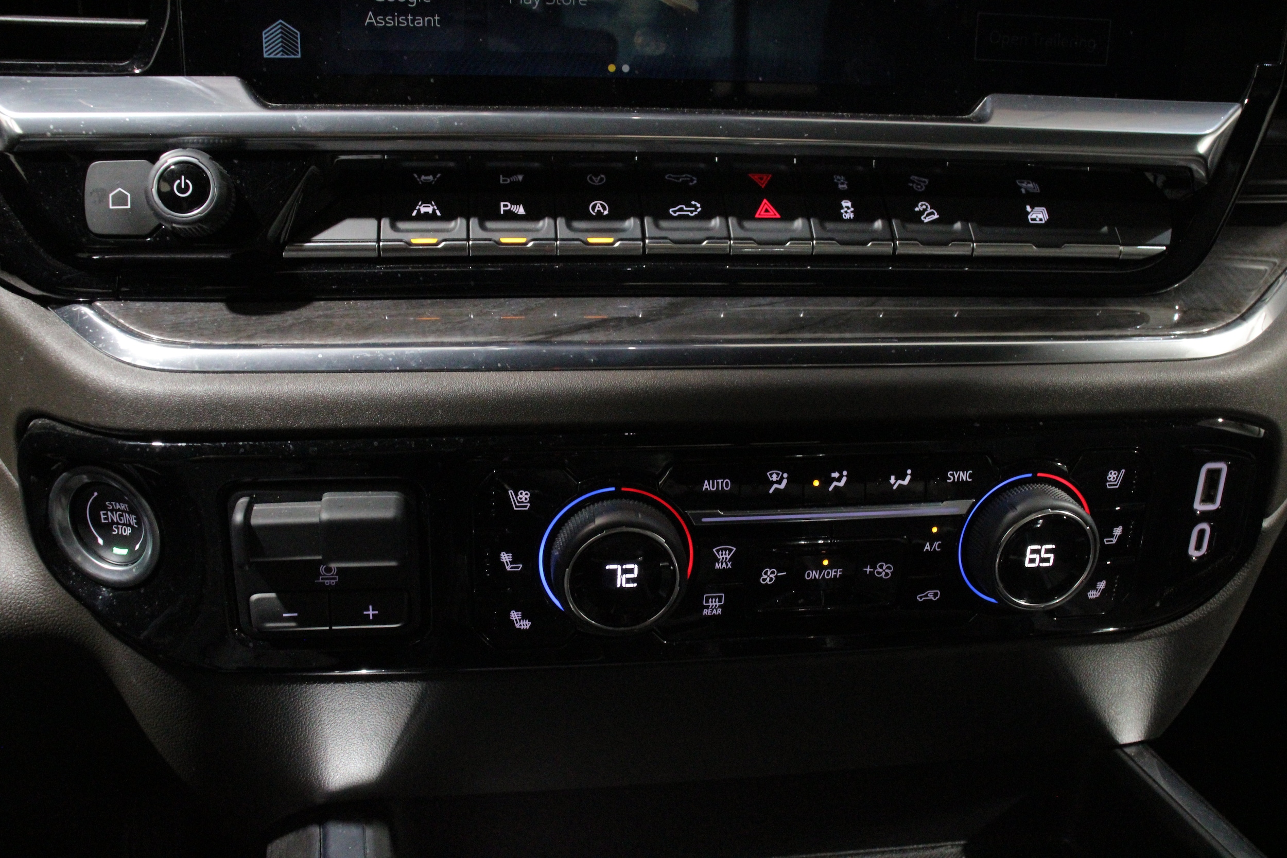 2024 Chevrolet Silverado 1500 LTZ - Photo 18