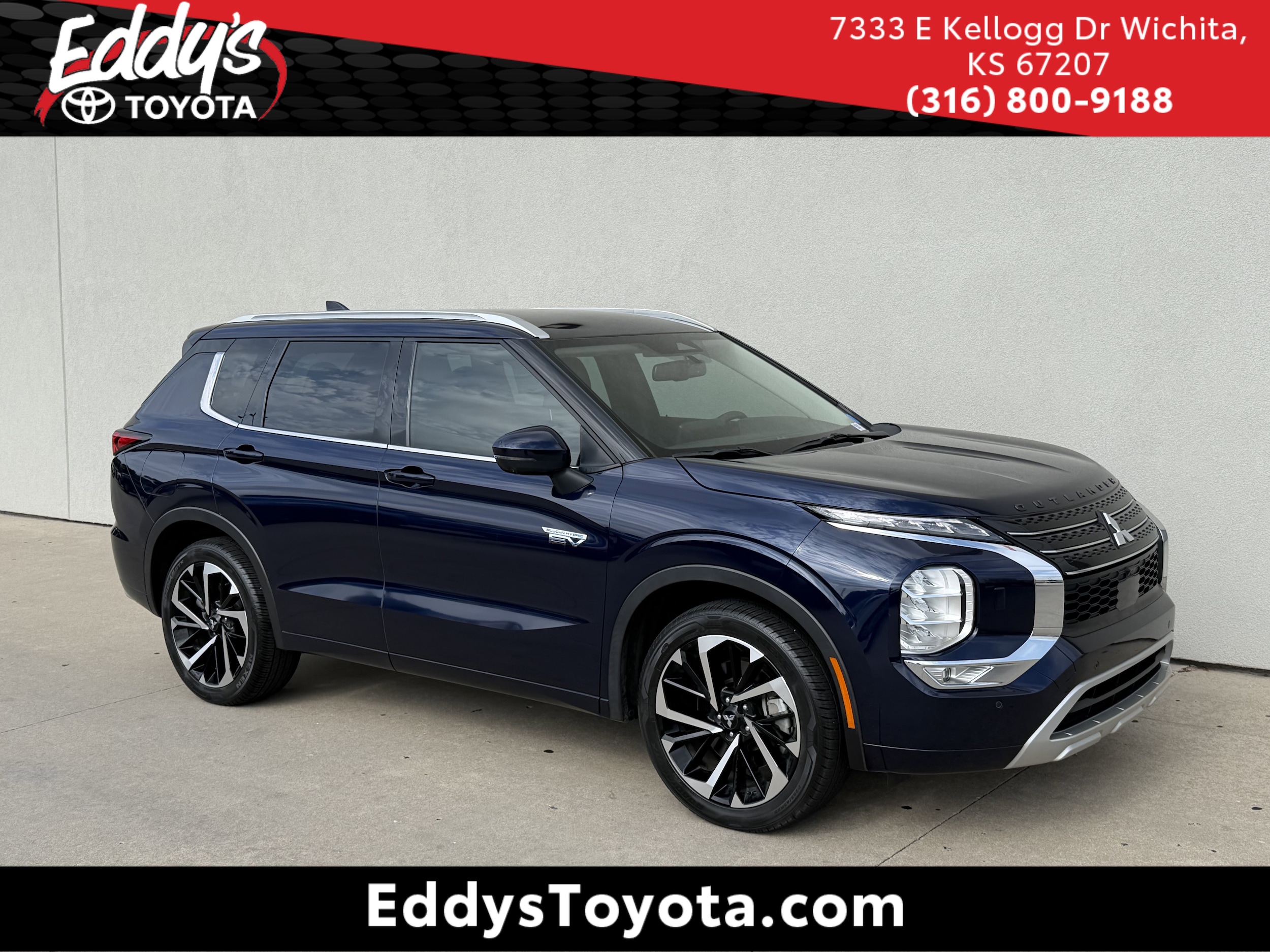 2023 Mitsubishi Outlander Plug-in Hybrid SEL S-AWC's photo