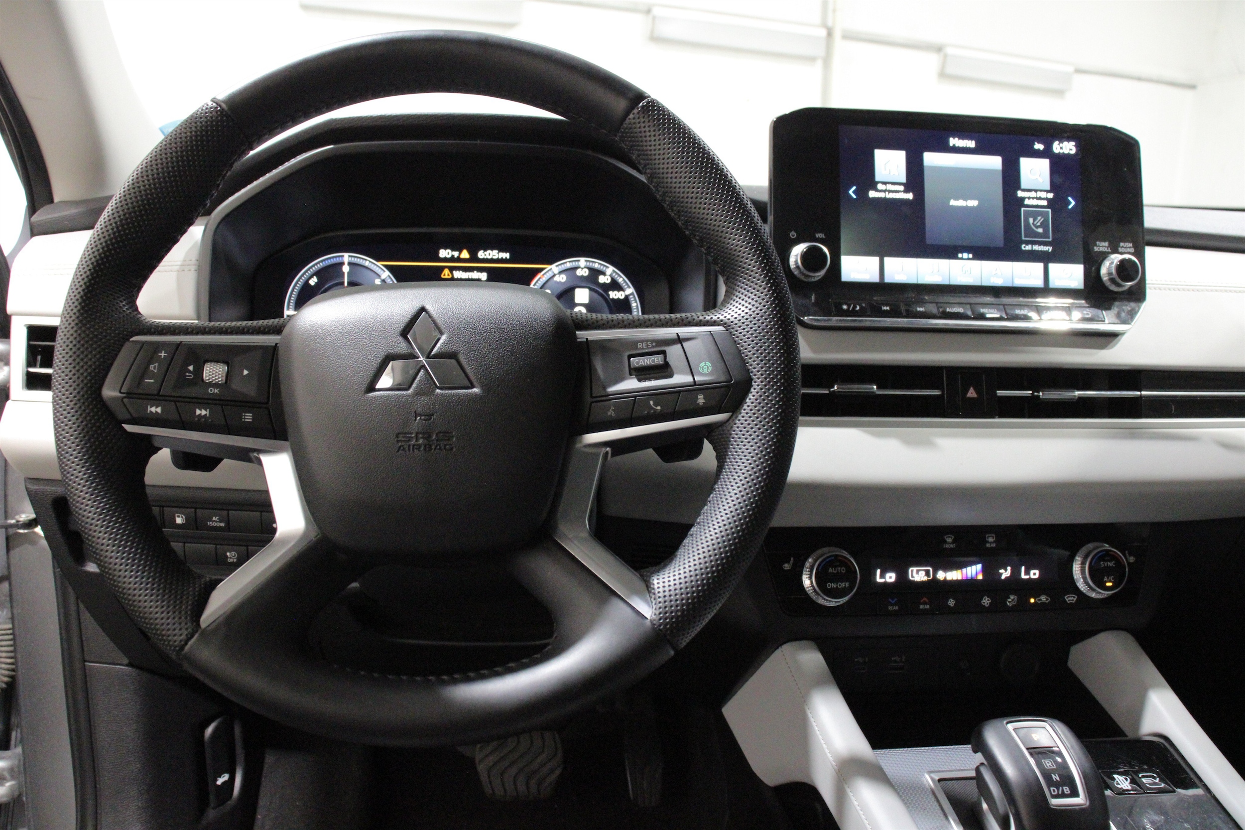 2023 Mitsubishi Outlander Plug-In Hybrid SEL - Photo 8