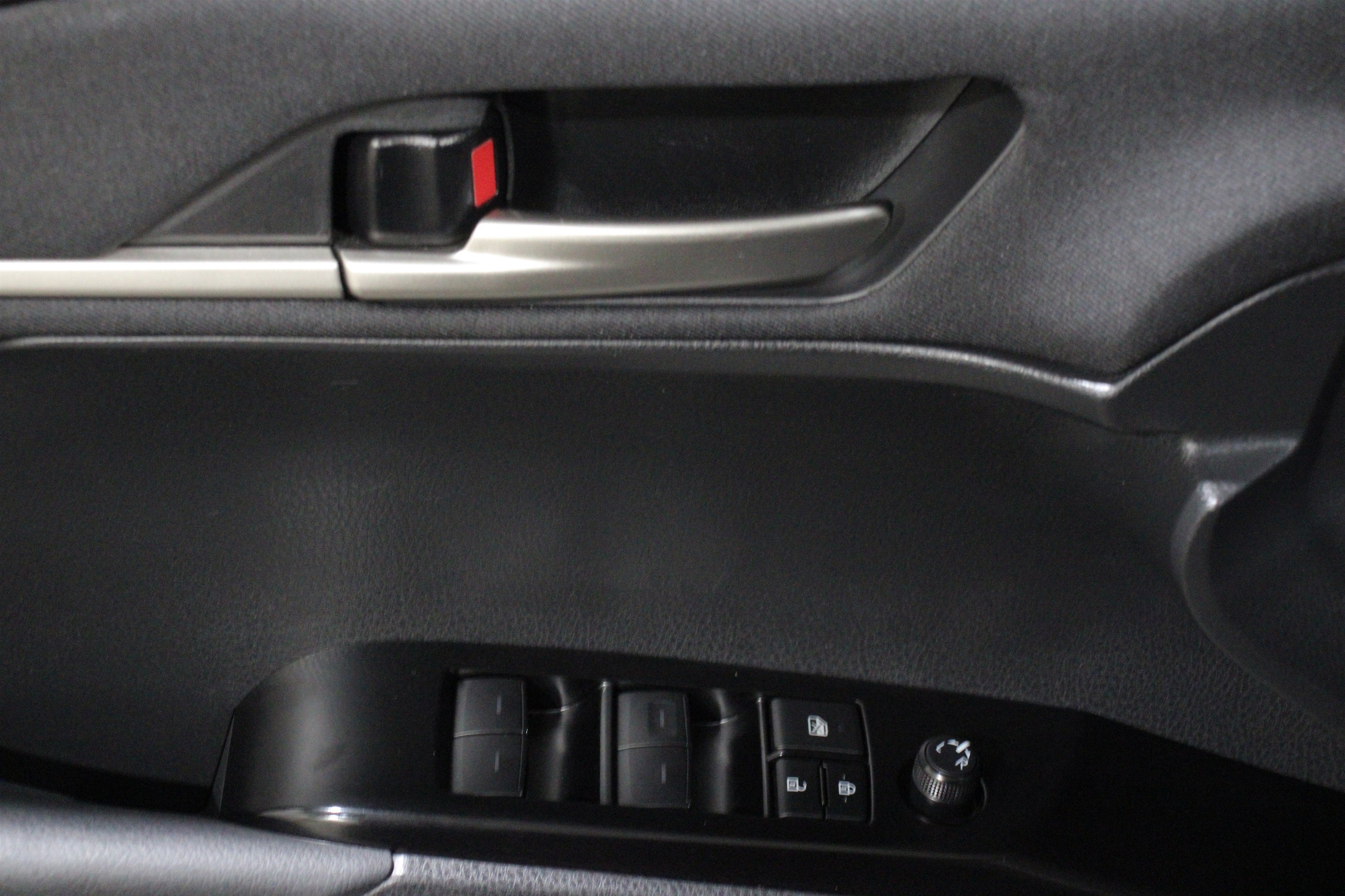 2025 Toyota Camry LE - Photo 7
