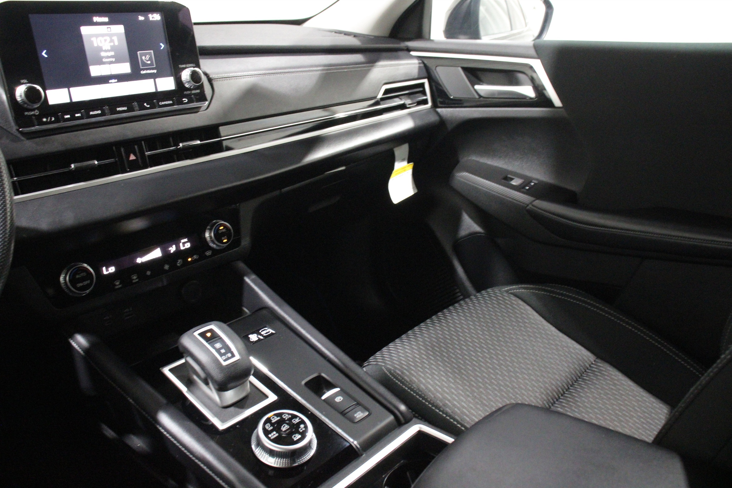 2024 Mitsubishi Outlander Plug-in Hybrid ES - Photo 20