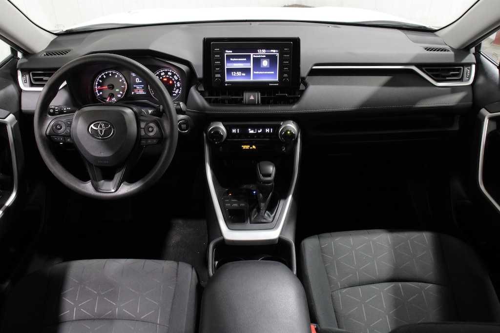 Used 2021 Toyota RAV4 XLE SUV
