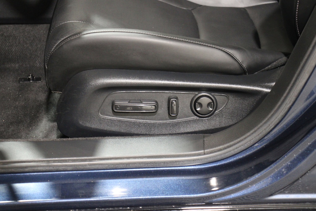 Used 2023 Honda Accord Hybrid Touring w/BSI Sedan