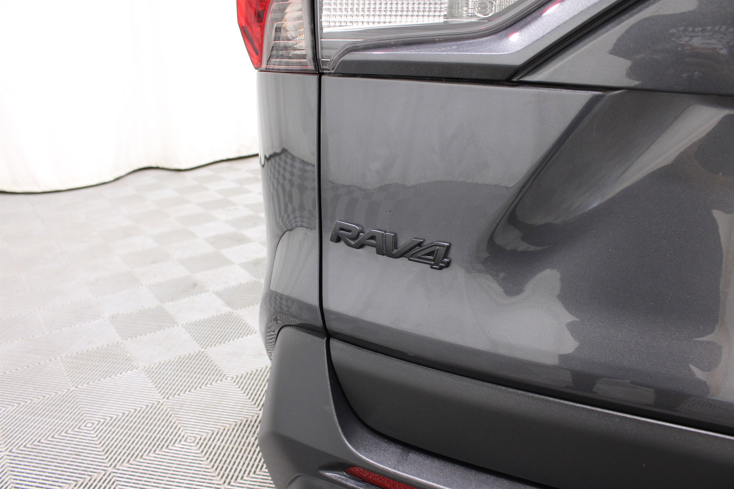 2023 Toyota RAV4 XLE - Photo 26
