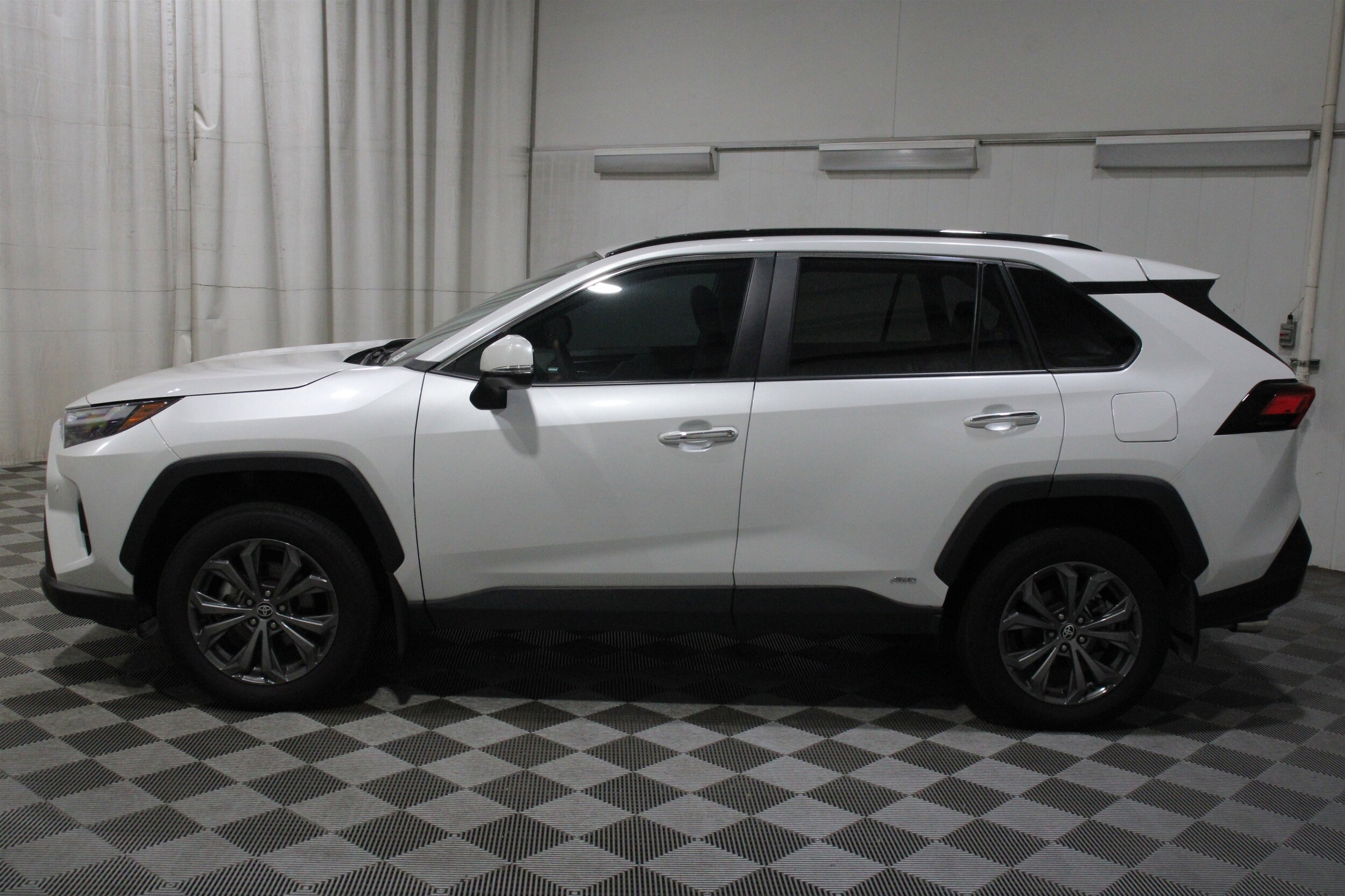 2024 Toyota RAV4 Limited - Photo 37
