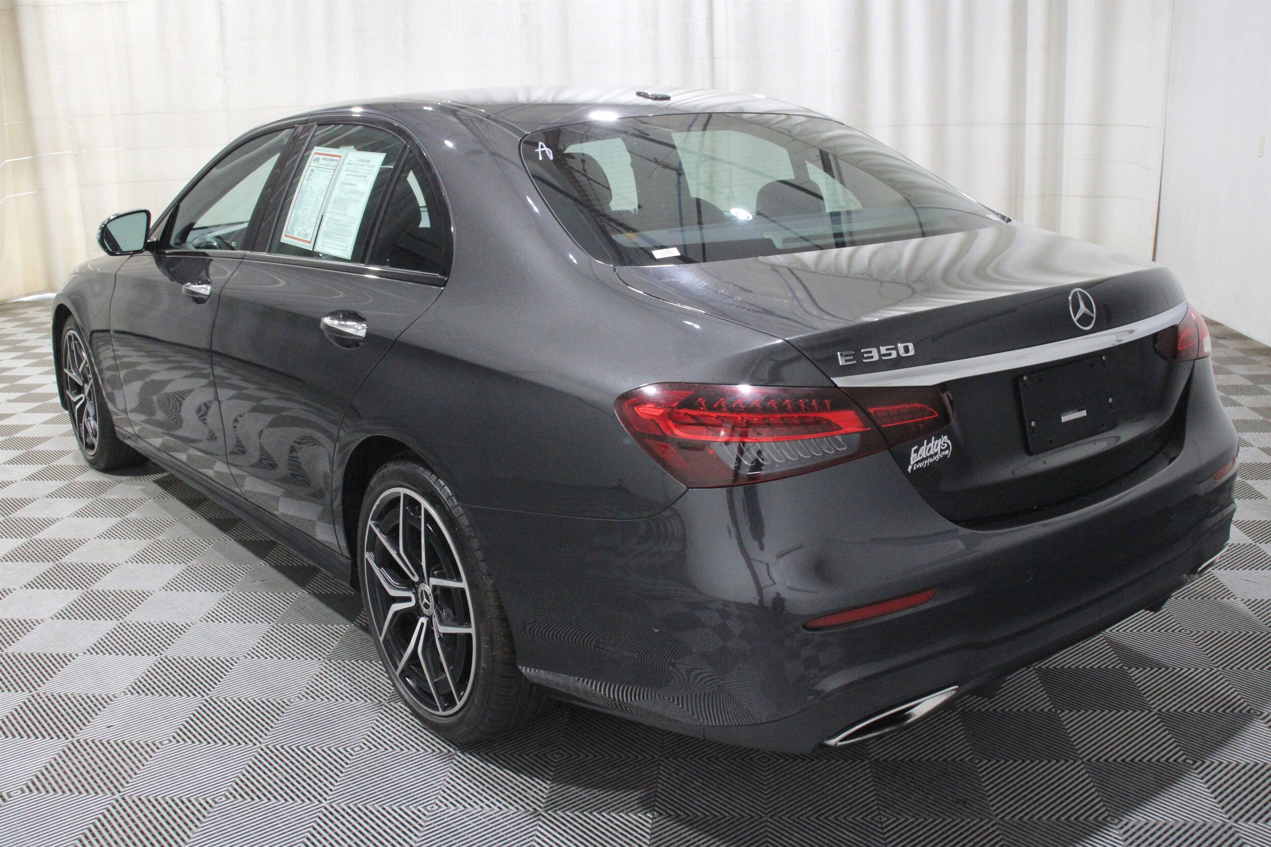 2022 Mercedes-Benz E-Class E350 - Photo 35