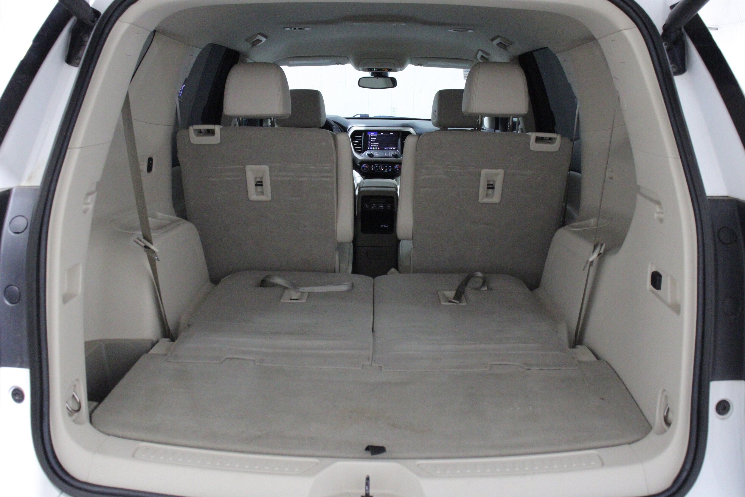 2023 GMC Acadia Denali - Photo 27