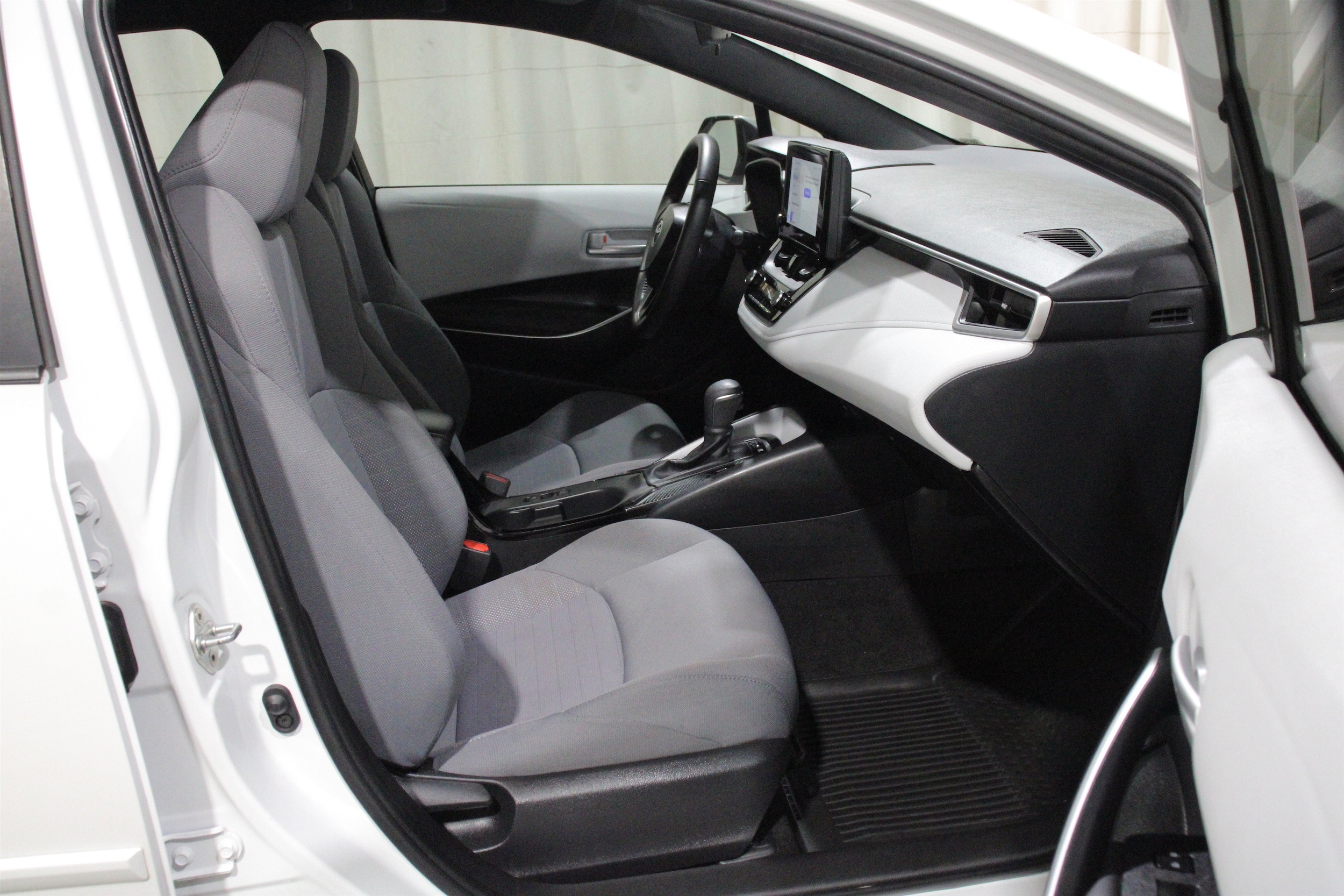 2023 Toyota Corolla SE - Photo 27