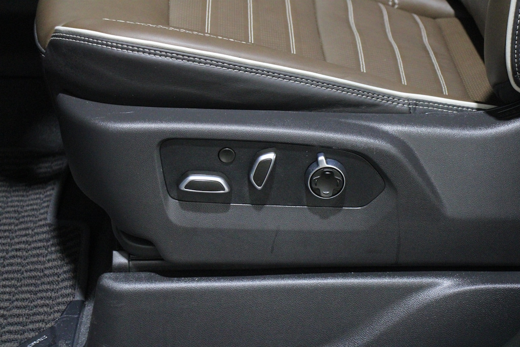 Used 2026 GMC Yukon XL Denali Ultimate SUV