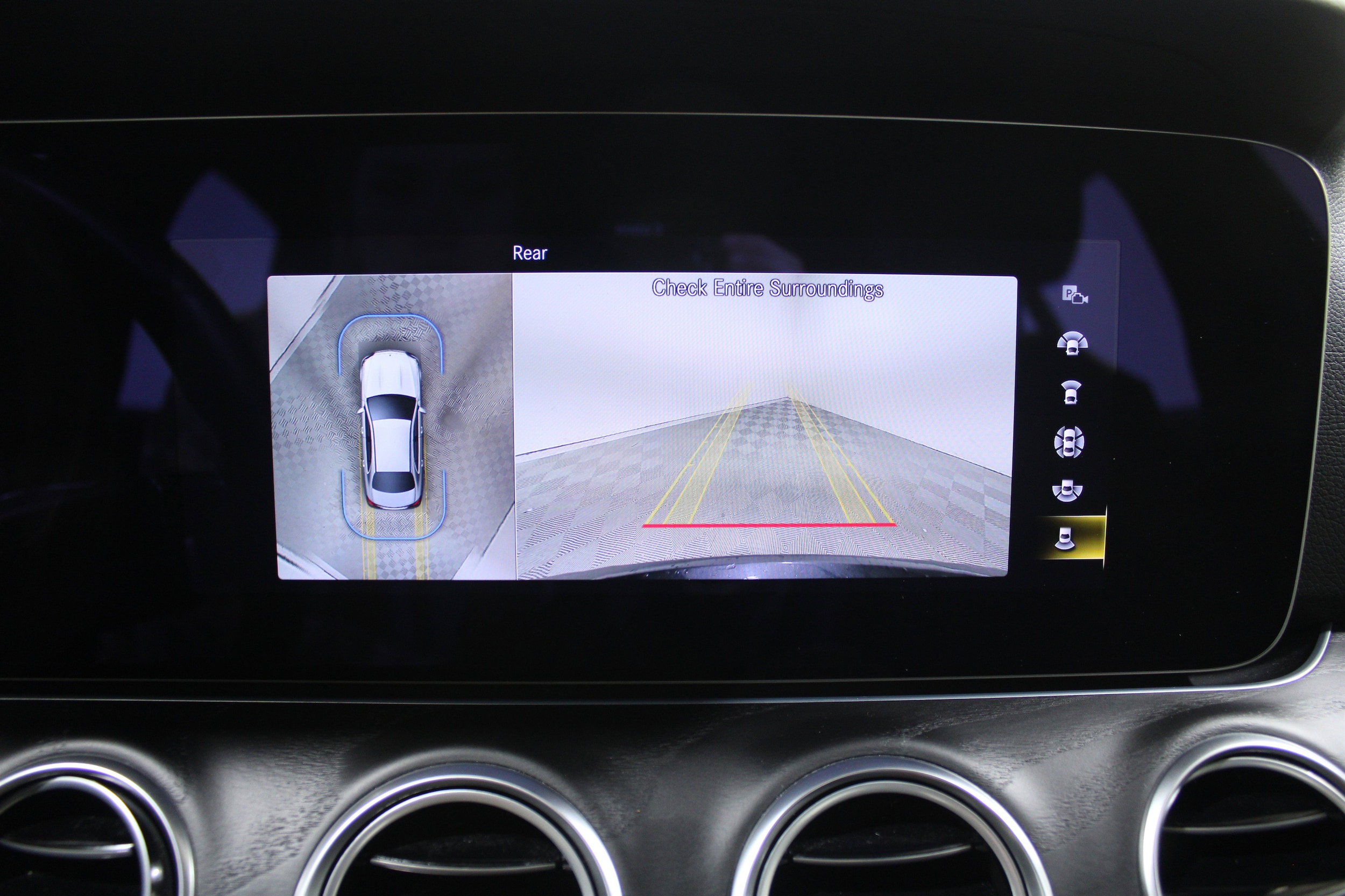 2022 Mercedes-Benz E-Class E350 - Photo 14