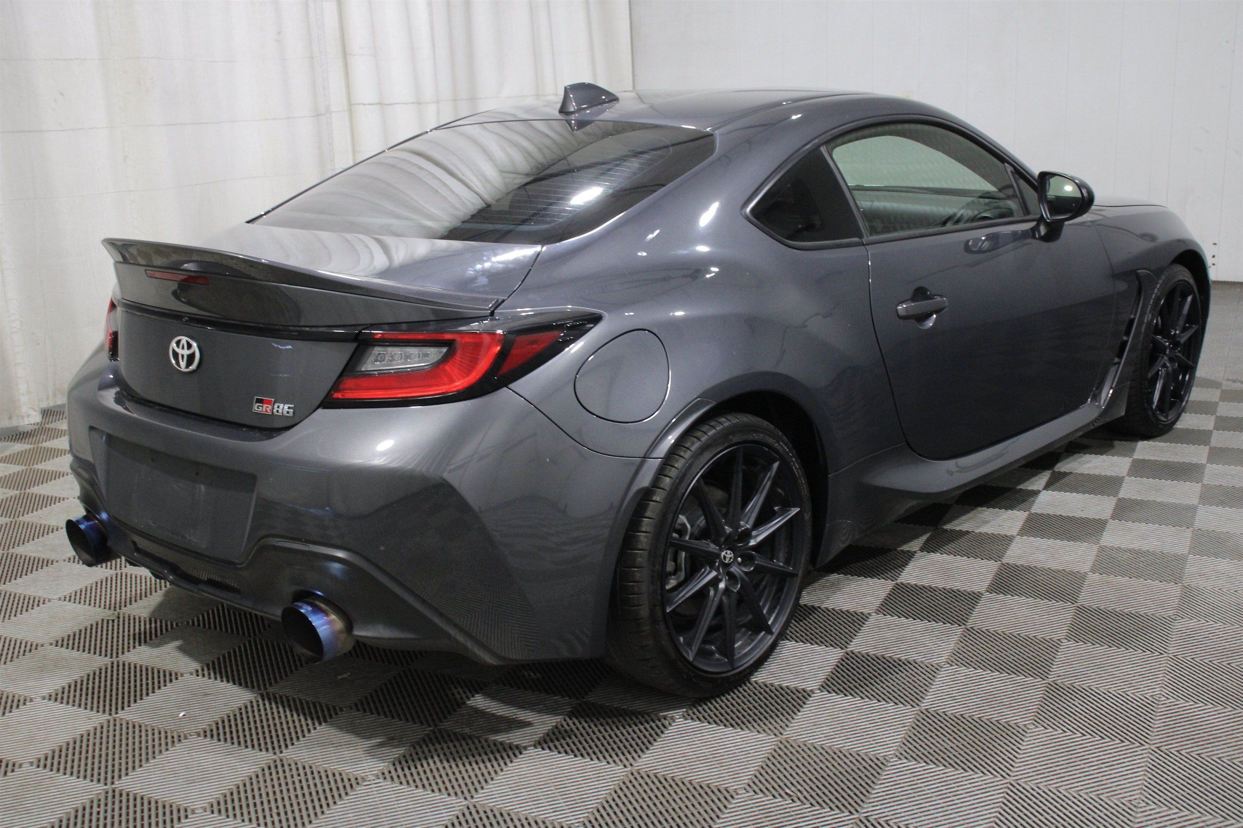 2023 Toyota GR86 Premium - Photo 31