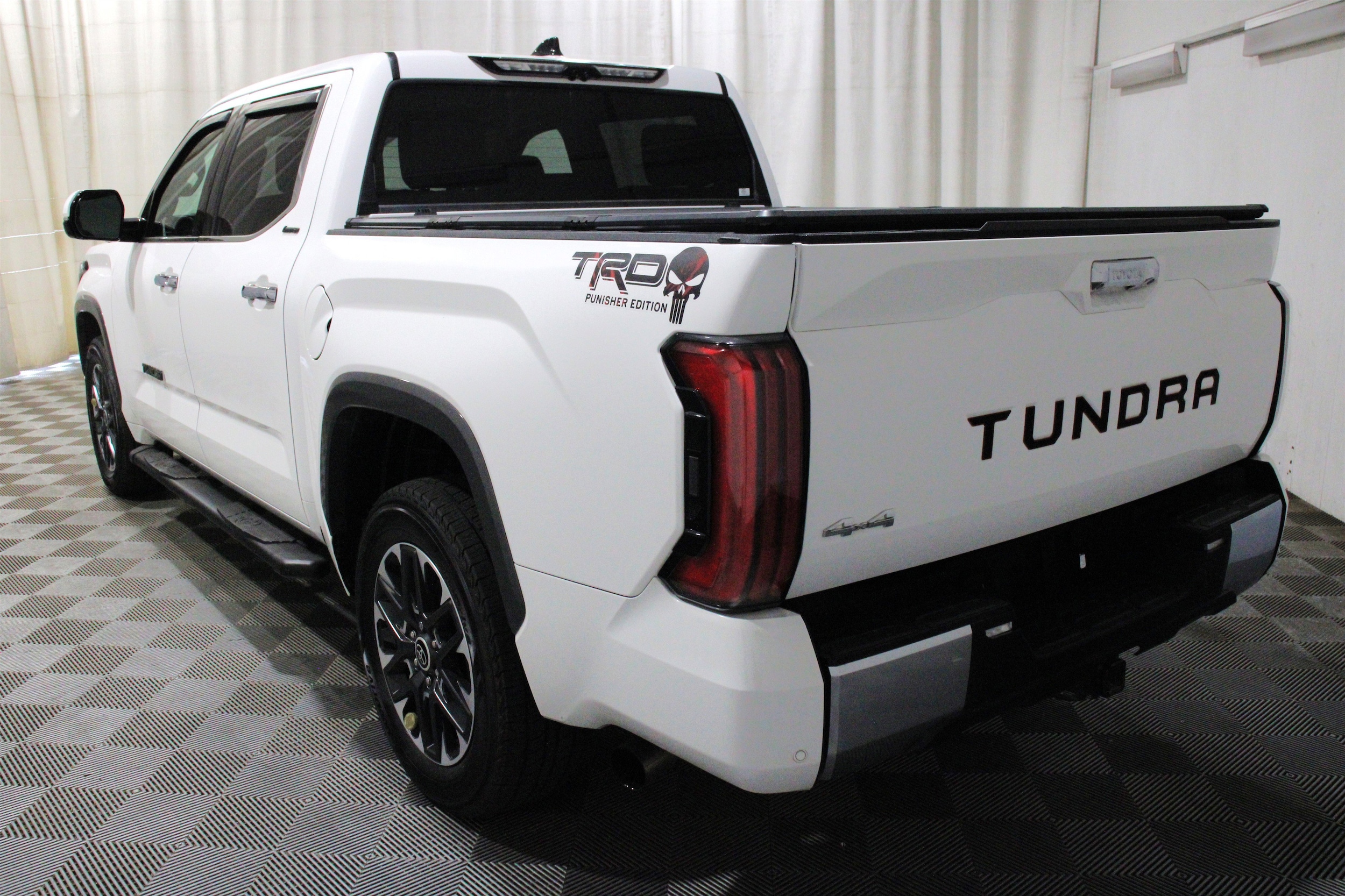 2023 Toyota Tundra Limited - Photo 34