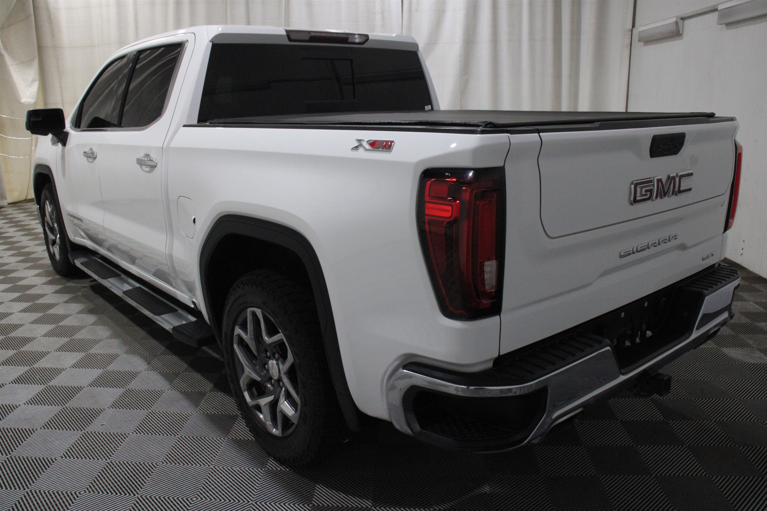 2019 GMC Sierra 1500 SLT - Photo 34