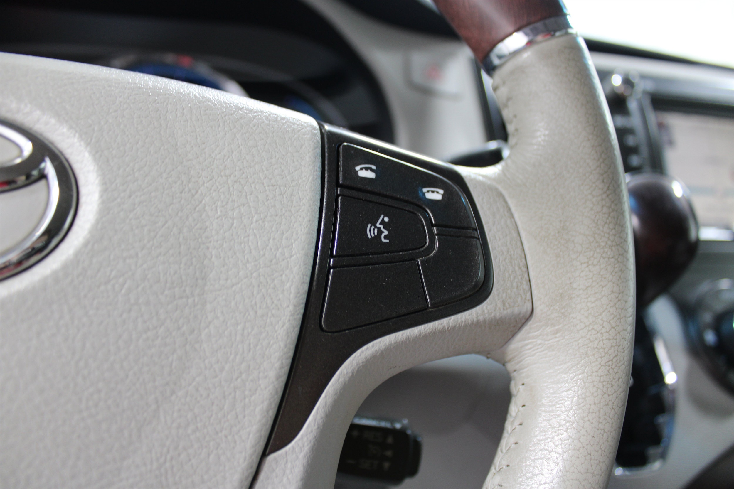 2014 Toyota Sienna Limited - Photo 11
