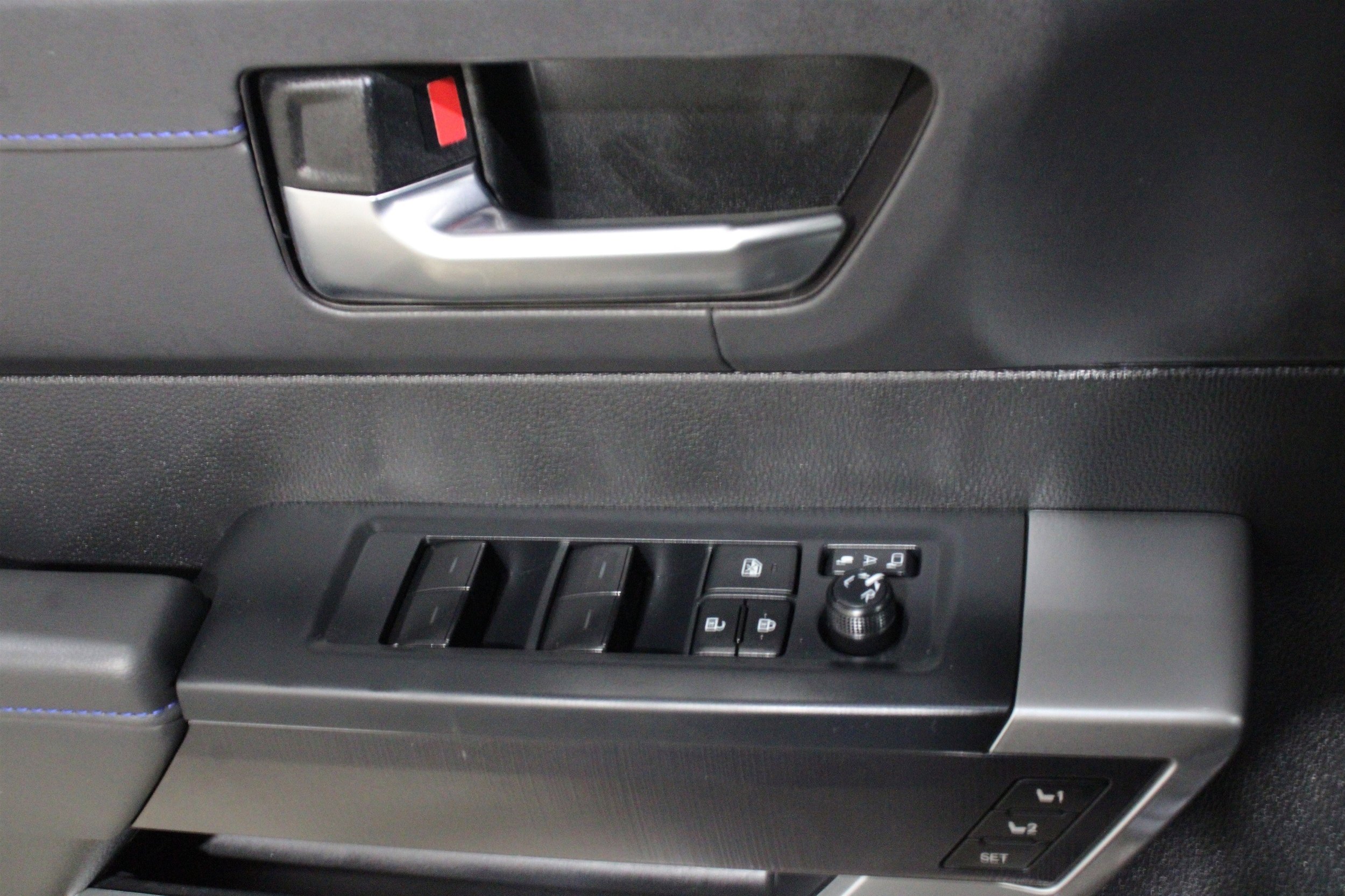2025 Toyota Tundra Platinum - Photo 7