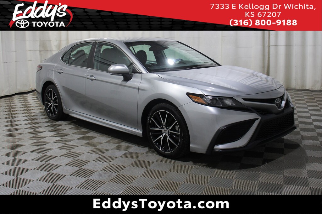 Used 2023 Toyota Camry SE Sedan